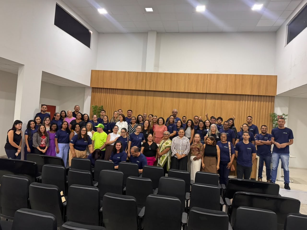 Sedes realiza reunião de alinhamento sobre Cadastro Único e Bolsa Família com gestores e equipes dos Cras