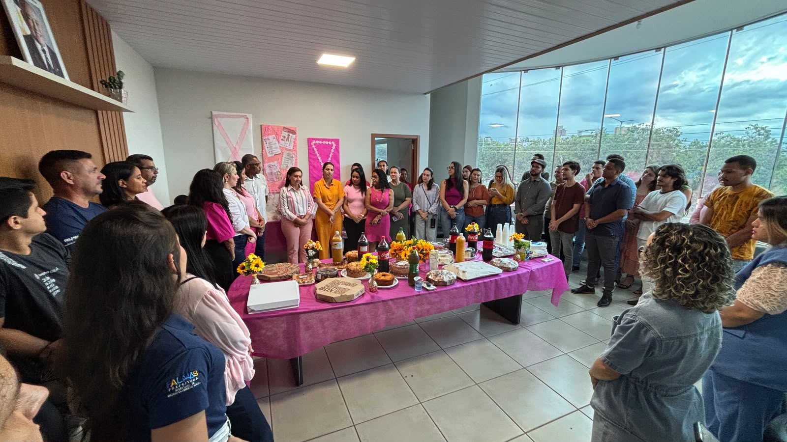 Desenvolvimento Social promove ação de acolhimento e autocuidado em alusão ao Outubro Rosa