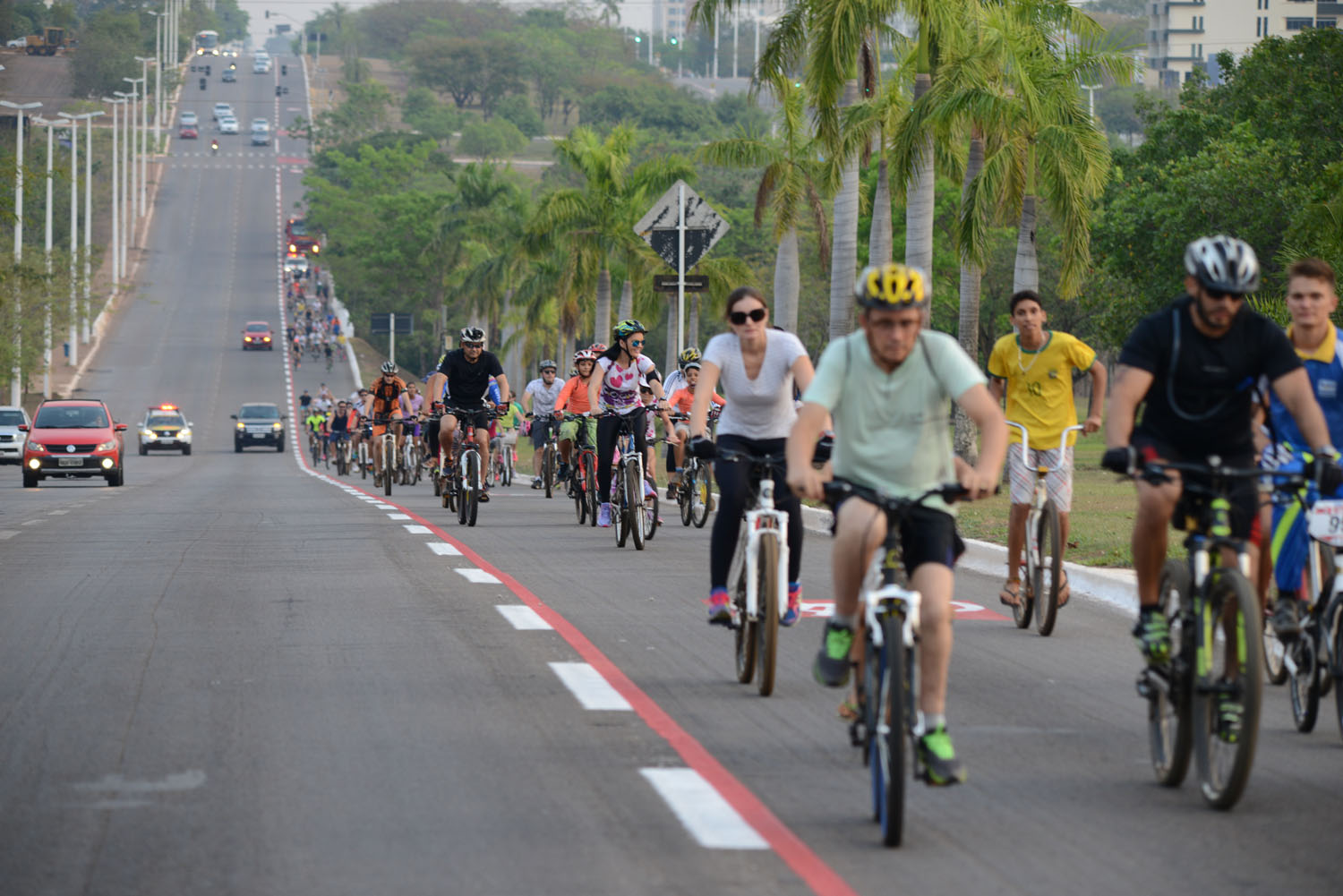 Prefeitura investe na qualidade de vida dos seus moradores e implanta ciclofaixa Interparques