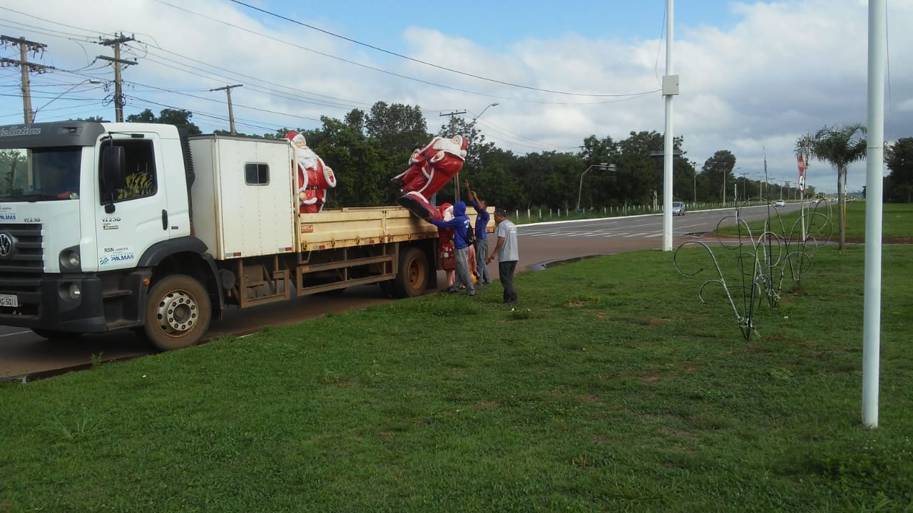 Ornamentação de Natal começa a ser desmontada na Capital