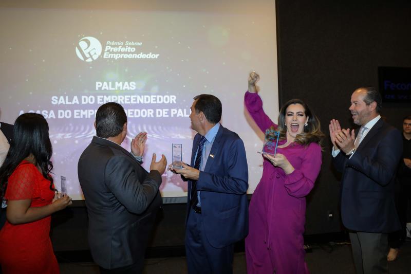 Palmas conquista troféu do Prêmio Sebrae Prefeito Empreendedor