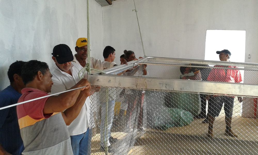 Cras Morada do Sol promove curso de montagem de tanque rede para criação de peixes