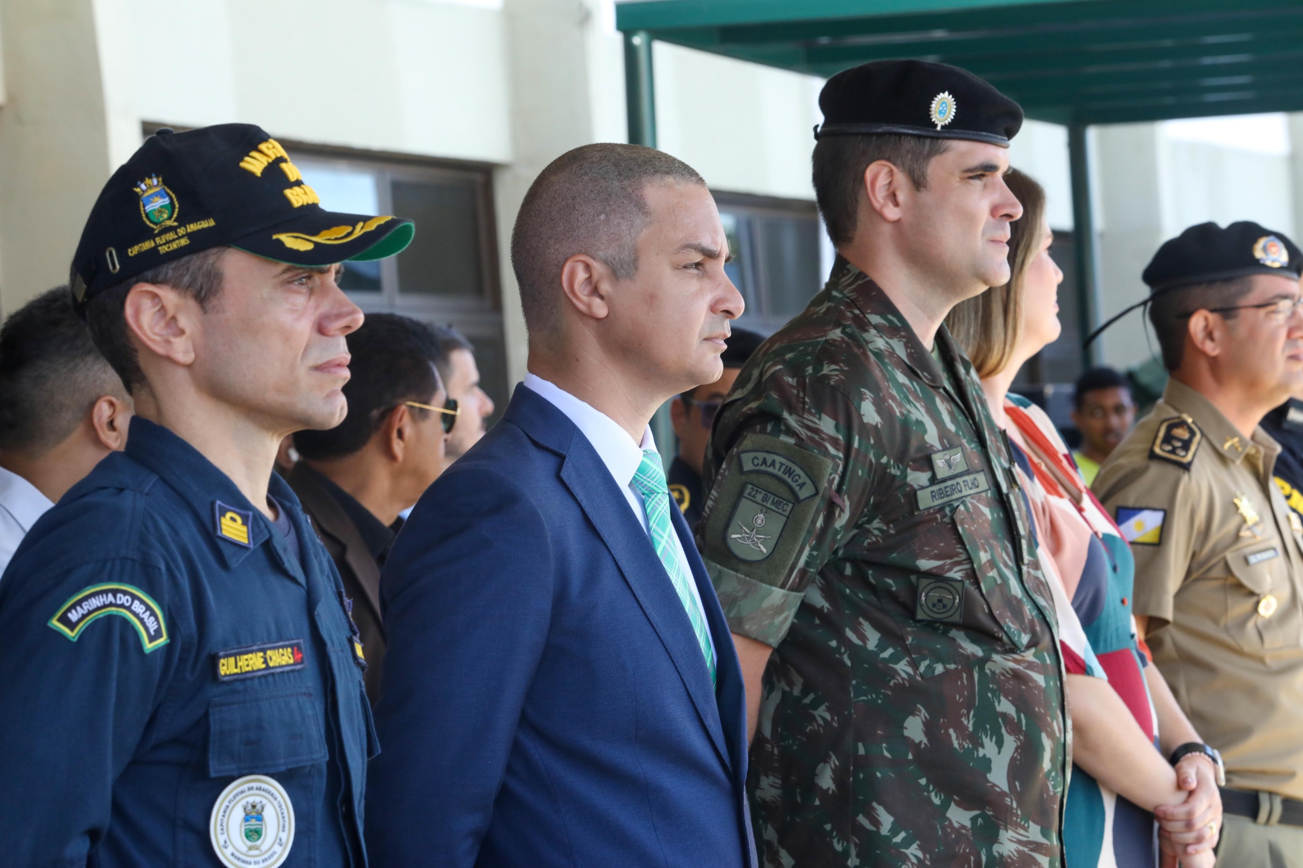 Prefeito em exercício, Pastor Carlos Velozo, participa de solenidade no 22º Batalhão de Infantaria Mecanizado