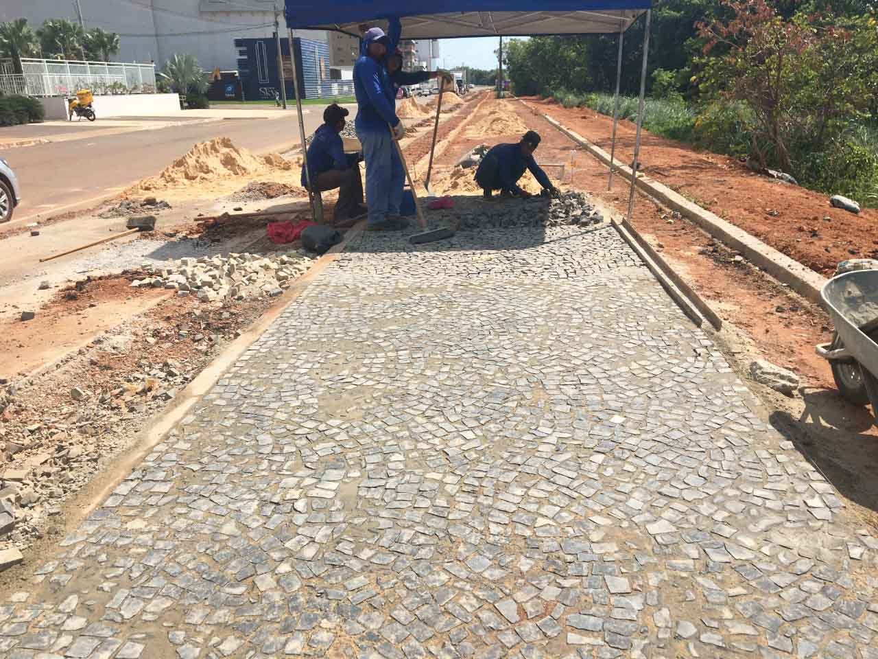 Com projeto em andamento, frequentadores da Praia da Graciosa devem manter distância segura de trecho em obra