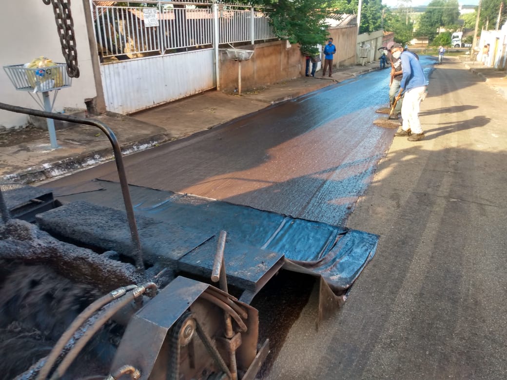 Quadra Arse 122, em Palmas, passa por recuperação e renovação asfáltica