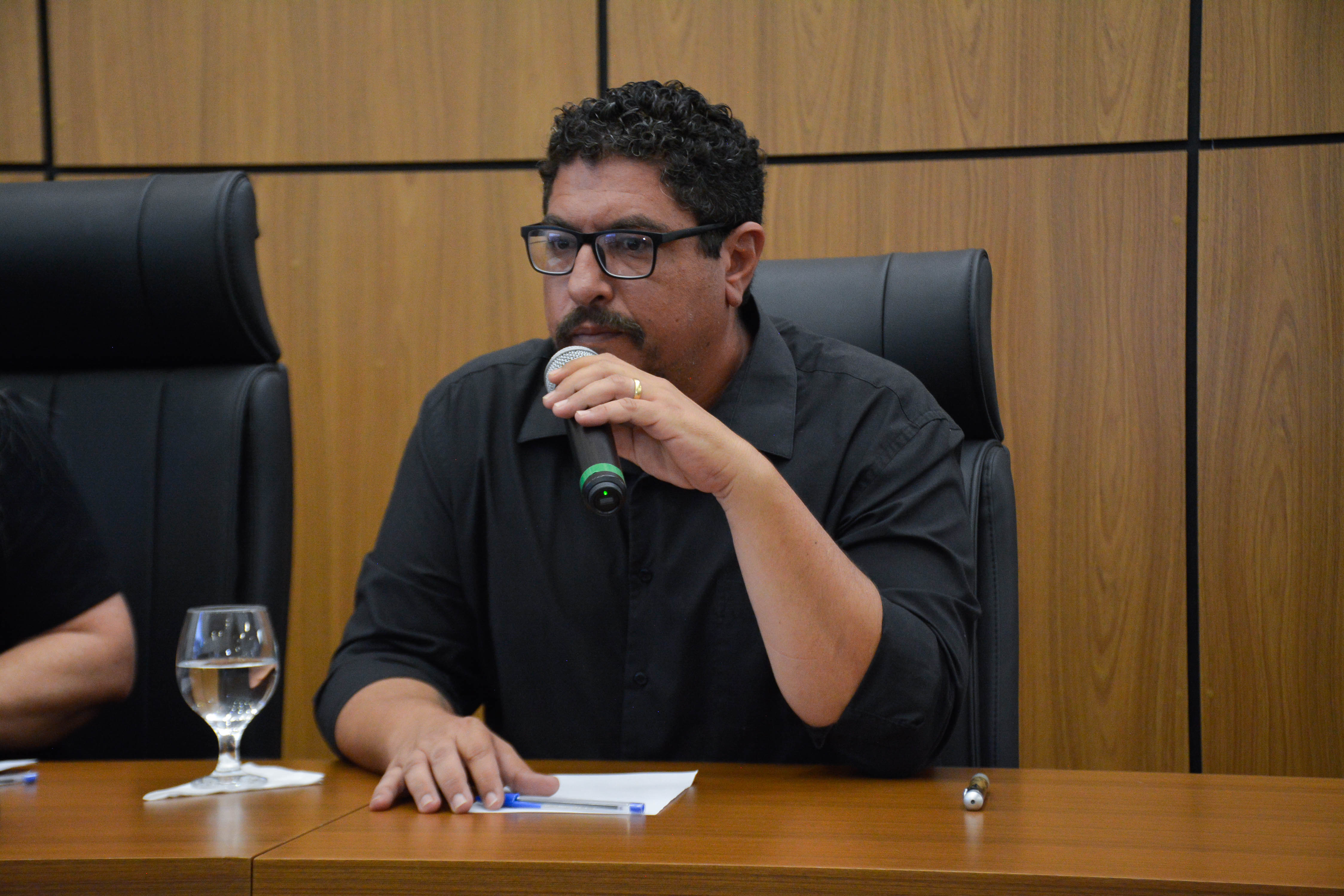 O gerente de Segurança Alimentar da Semas, Felipe Coelho, durante apresentação das ações da pasta