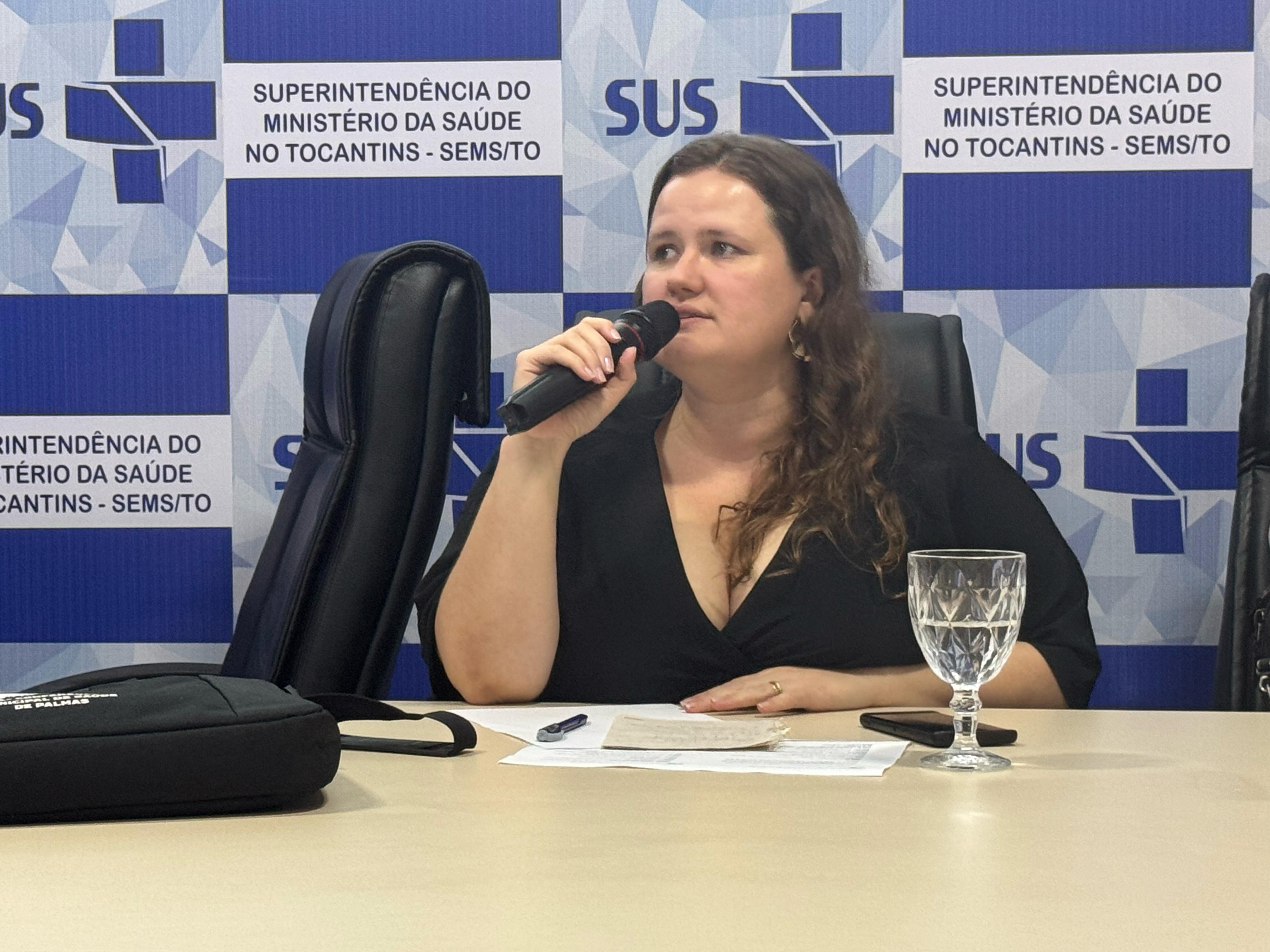 Secretária Dhieine Caminski destacou que se reunião com mães e pais de crianças que tem diabetes tipo 1 para entender necessidades do projeto 