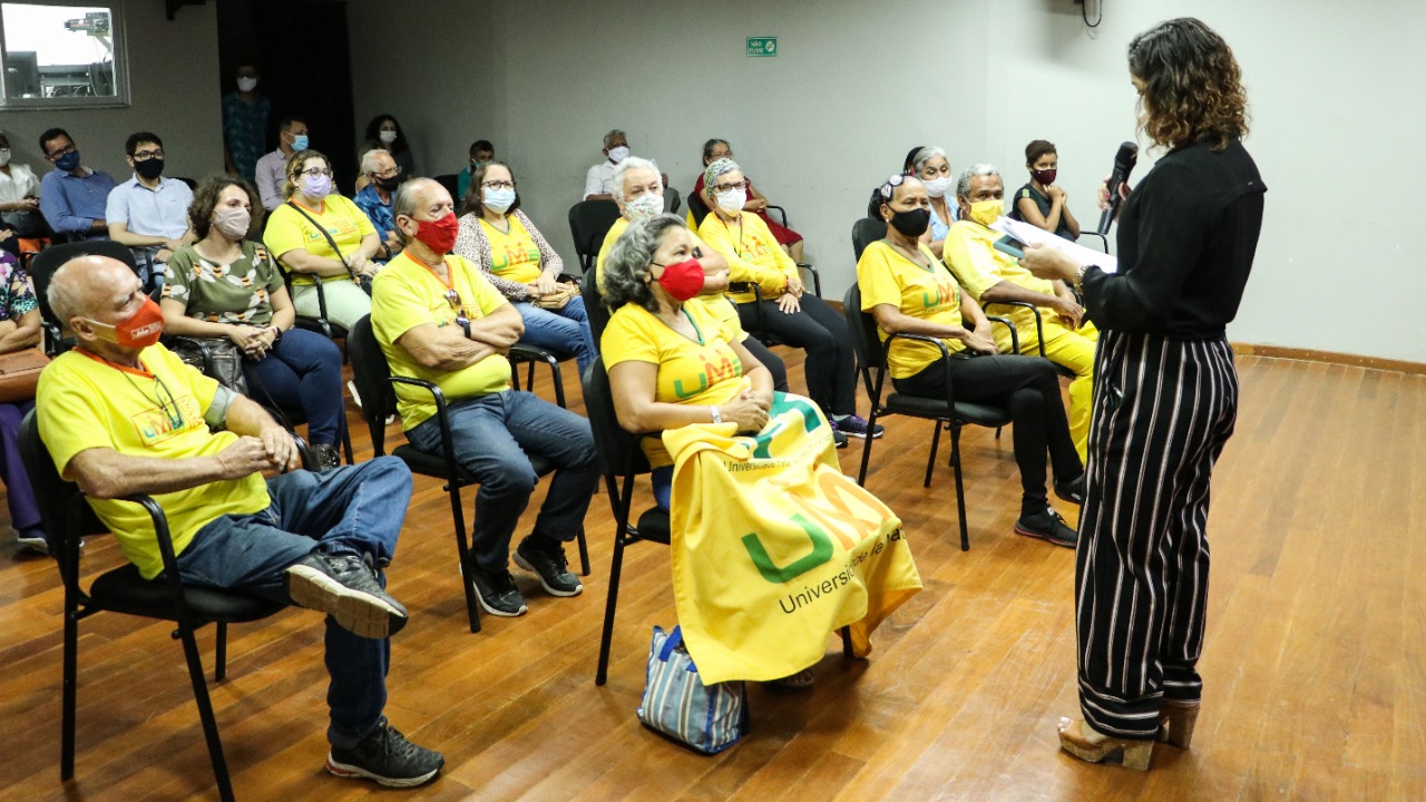 Encontro na Pracinha da Cultura reúne amigos e familiares em homenagem a Bira Dantas