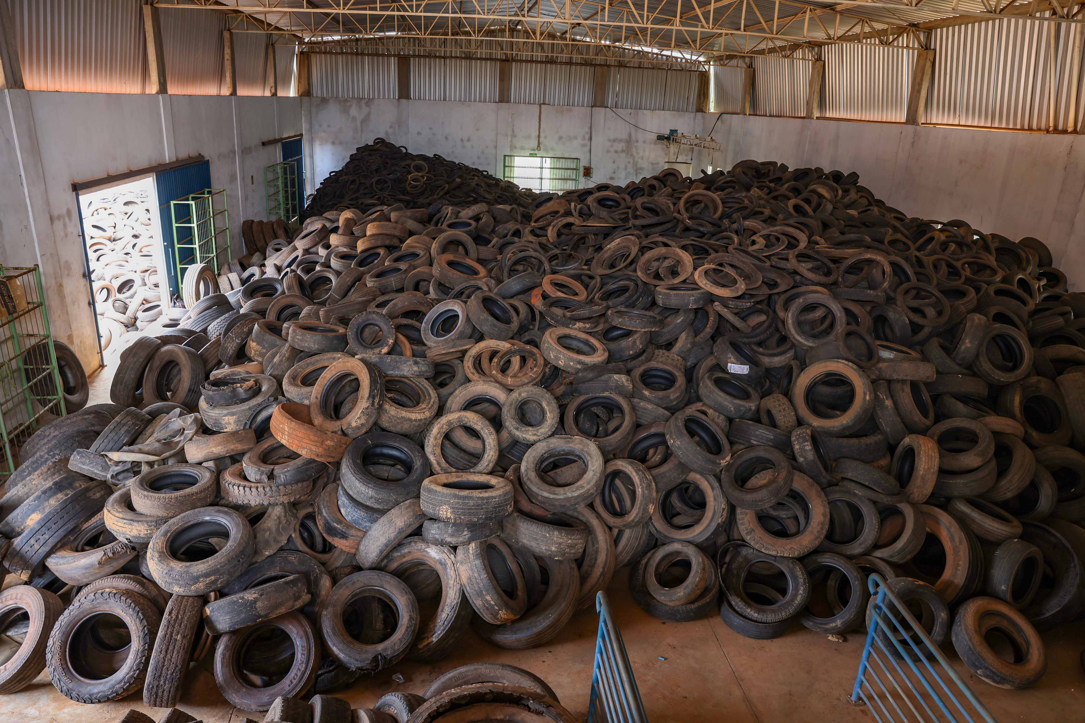 Palmas envia 1.320 toneladas de pneus para a reciclagem em 2023