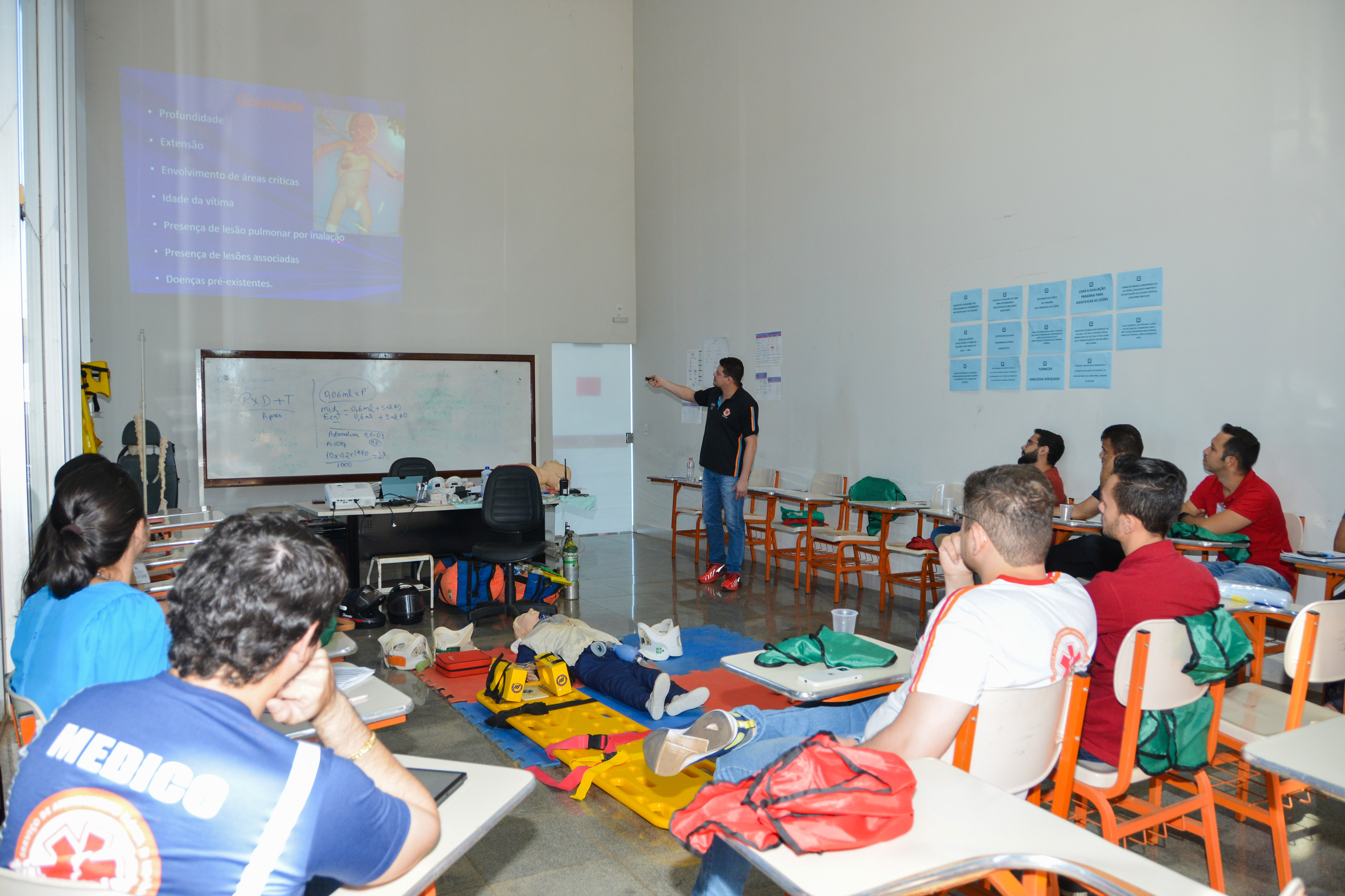 Médicos do Samu participam de curso introdutório em atendimento pré-hospitalar