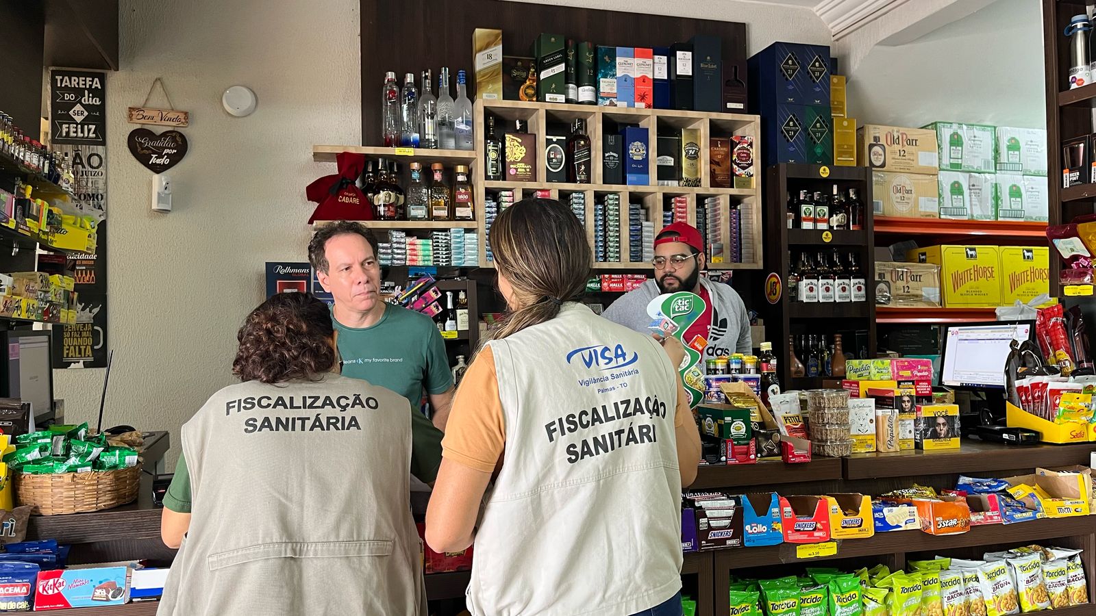 Saúde de Palmas realiza inspeções sanitárias em comércios para identificar  possíveis criadouros do Aedes aegypti