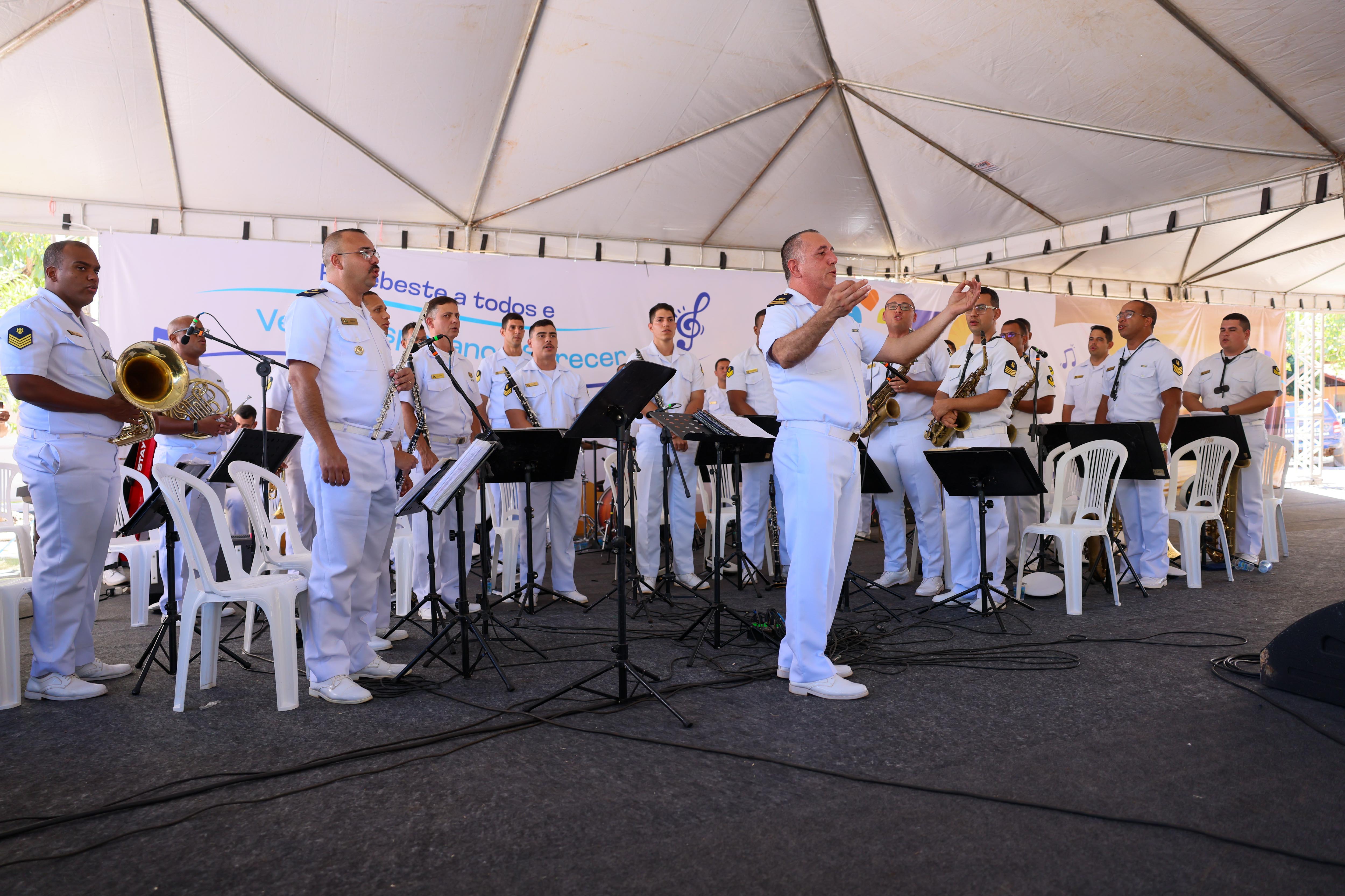 Festa teve como ponto alto a apresentação da Banda Marcial dos Fuzileiros Navais, de Brasília