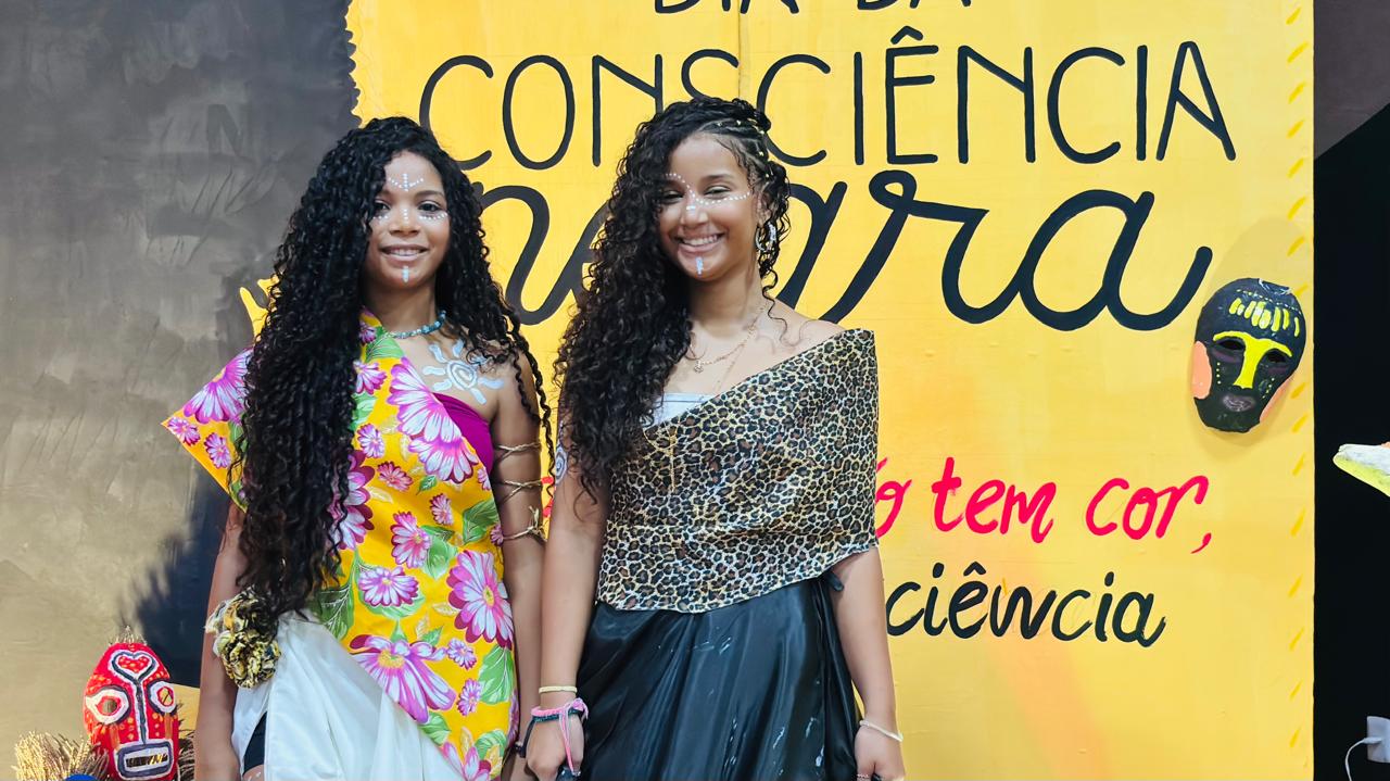 Dentre as atividades  realizadas, também ocorreu o desfile da beleza negra que trouxe ao palco a beleza da mulher afro
