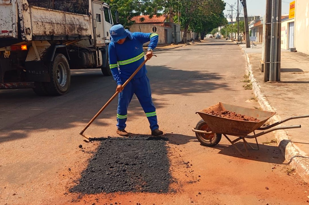 Na Arse 13 (108 Norte), as equipes estiveram nas ruas para recuperar pontos já desgastados