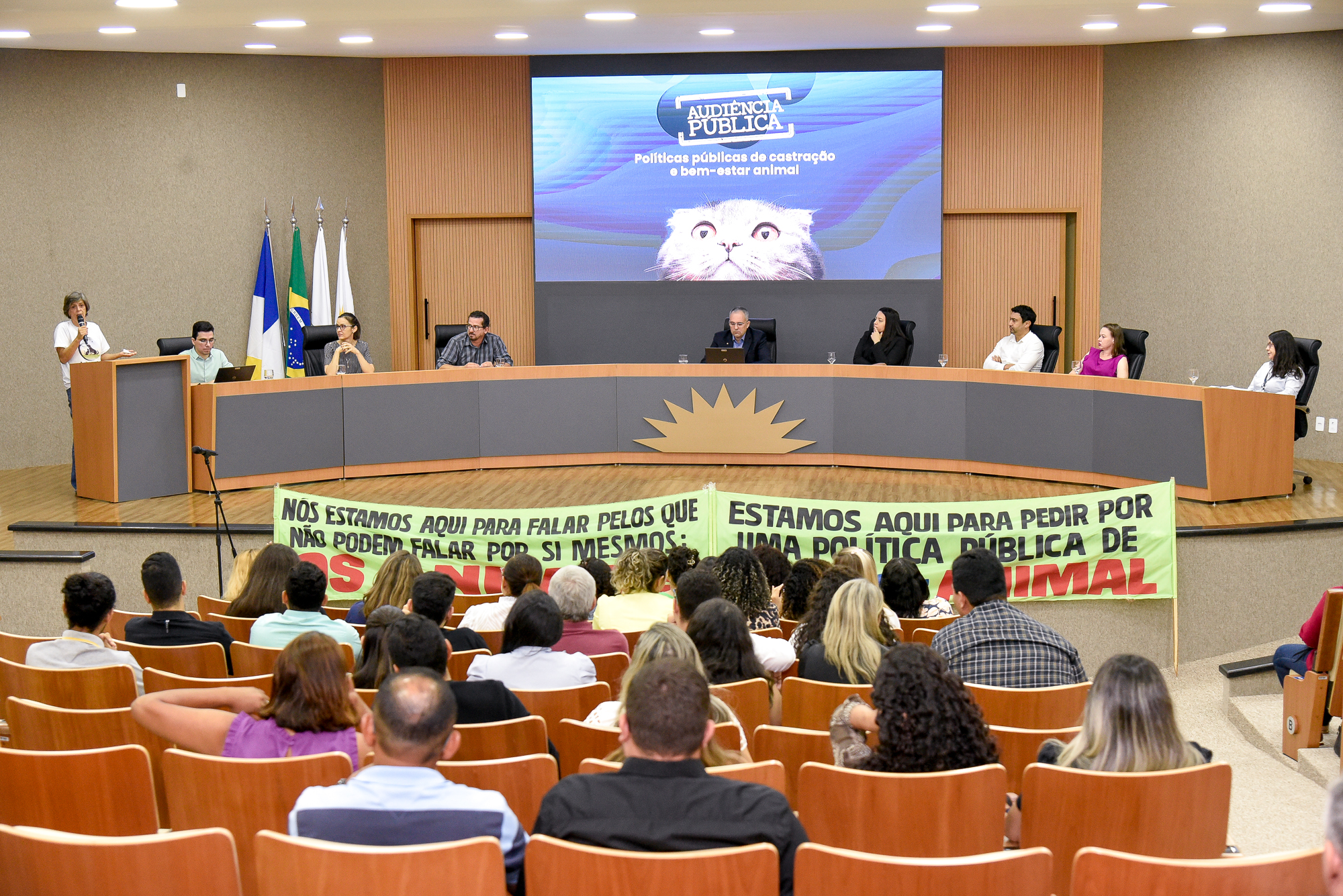 FMA participa de audiência pública para discutir políticas voltadas ao bem-estar animal