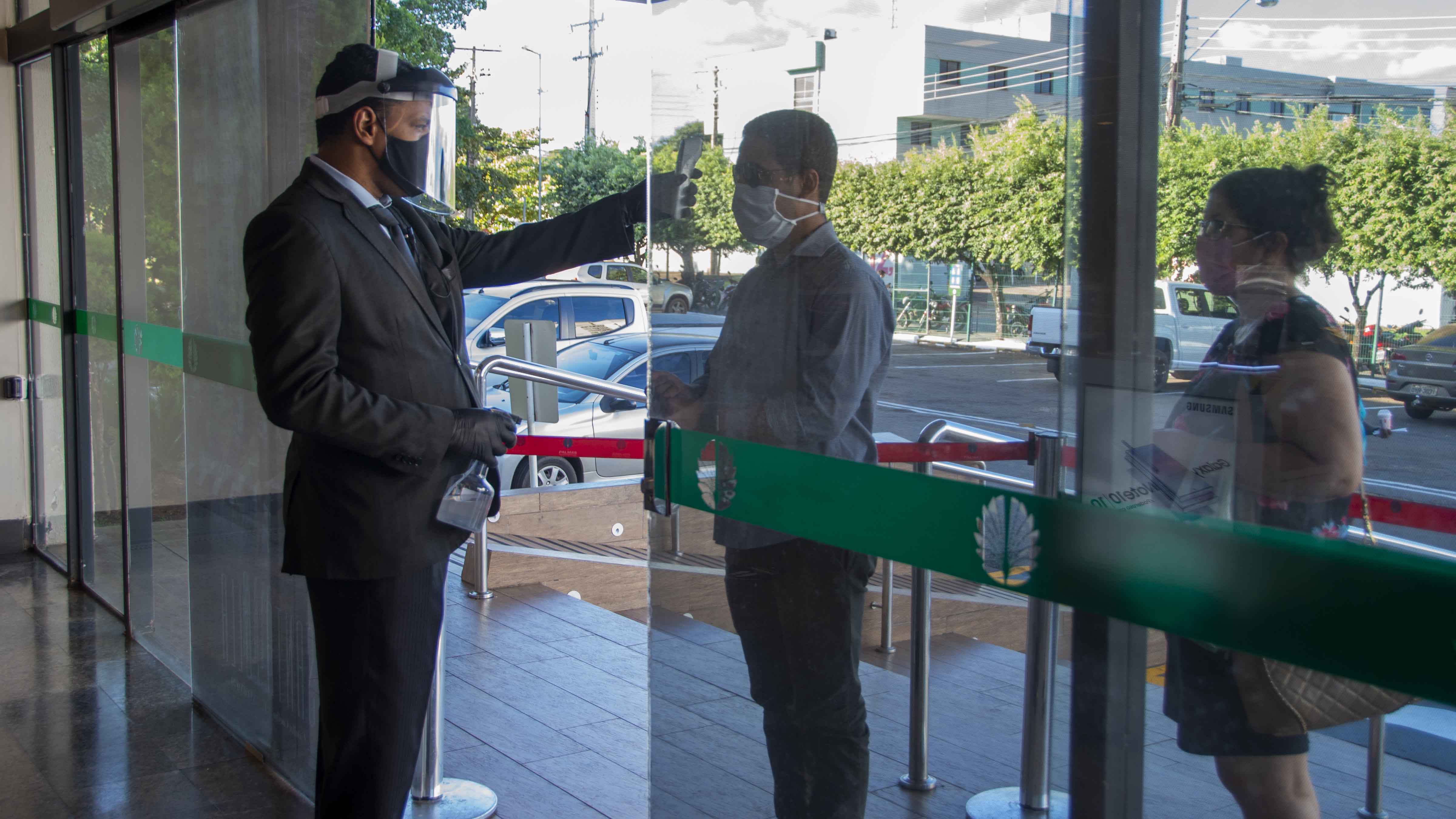 Vigilância Sanitária de Palmas acompanha cumprimento de regras para retomada gradativa do comércio