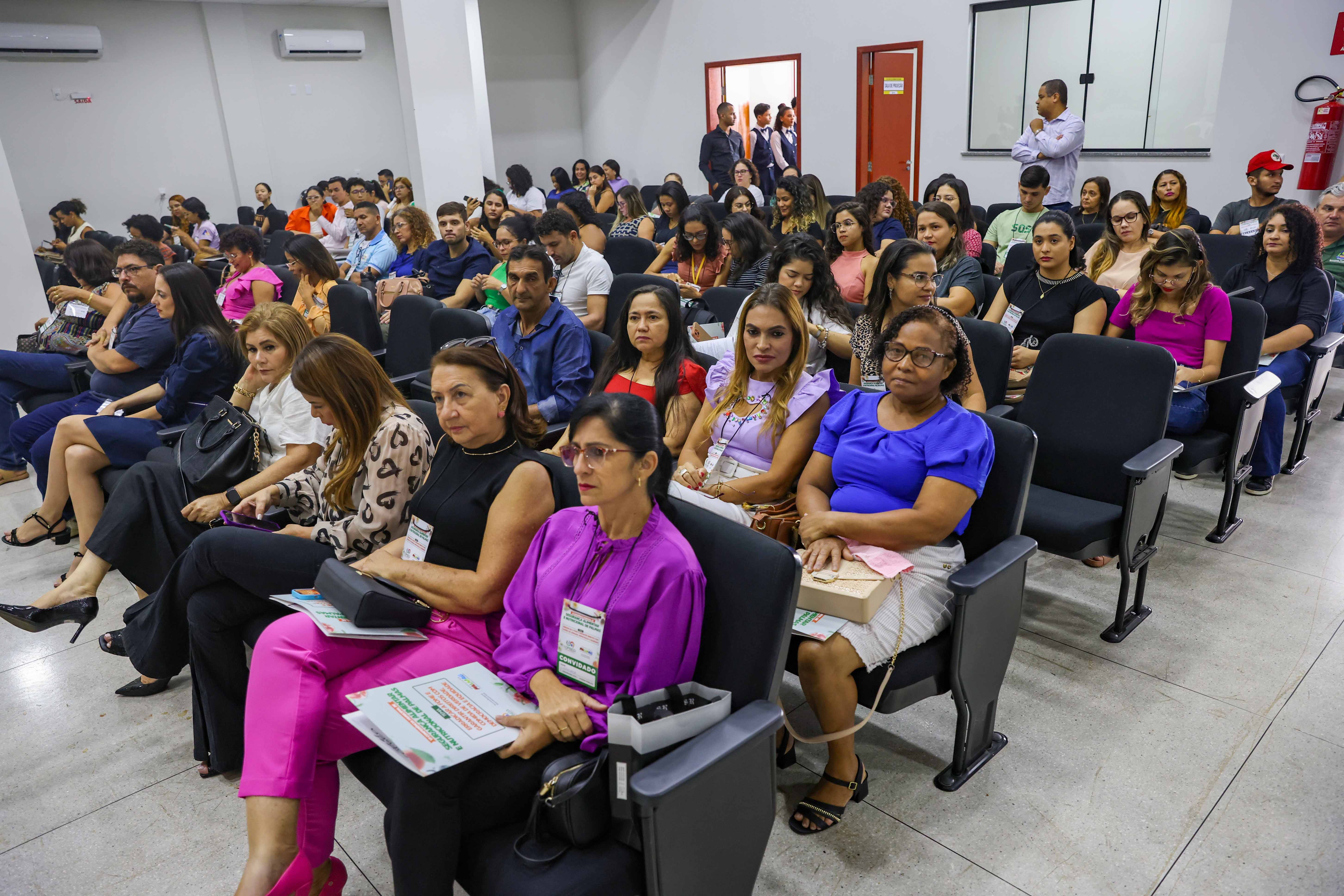 Sociedade civil e poder público discutem segurança alimentar e nutricional durante conferência nesta sexta, 15