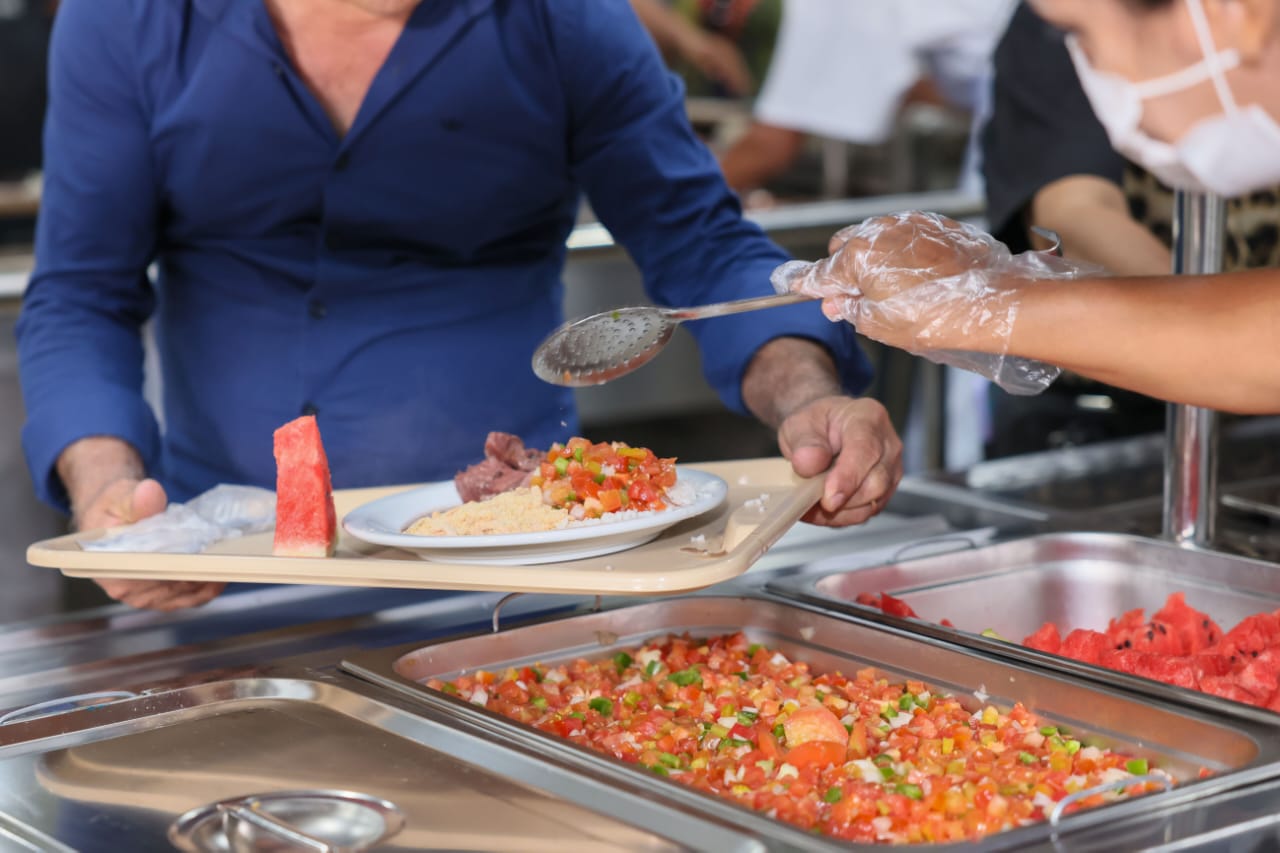 Após 30 dias de reabertura, restaurantes comunitários de Palmas serviram mais de 54 mil refeições
