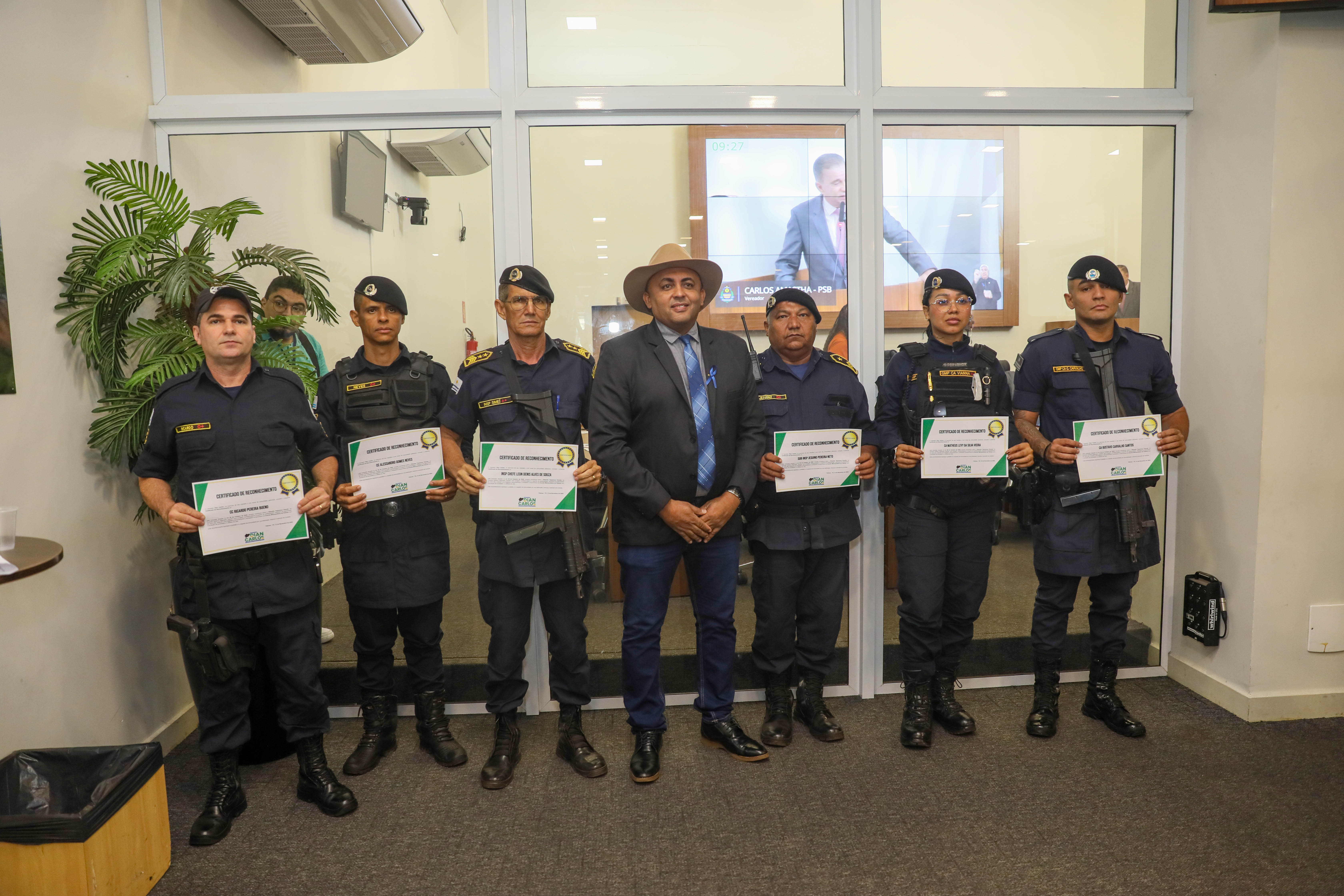 Seis integrantes da Guarda Metropolitana de Palmas foram homenageados na manhã desta quarta-feira, 12, pela Câmara Municipal 