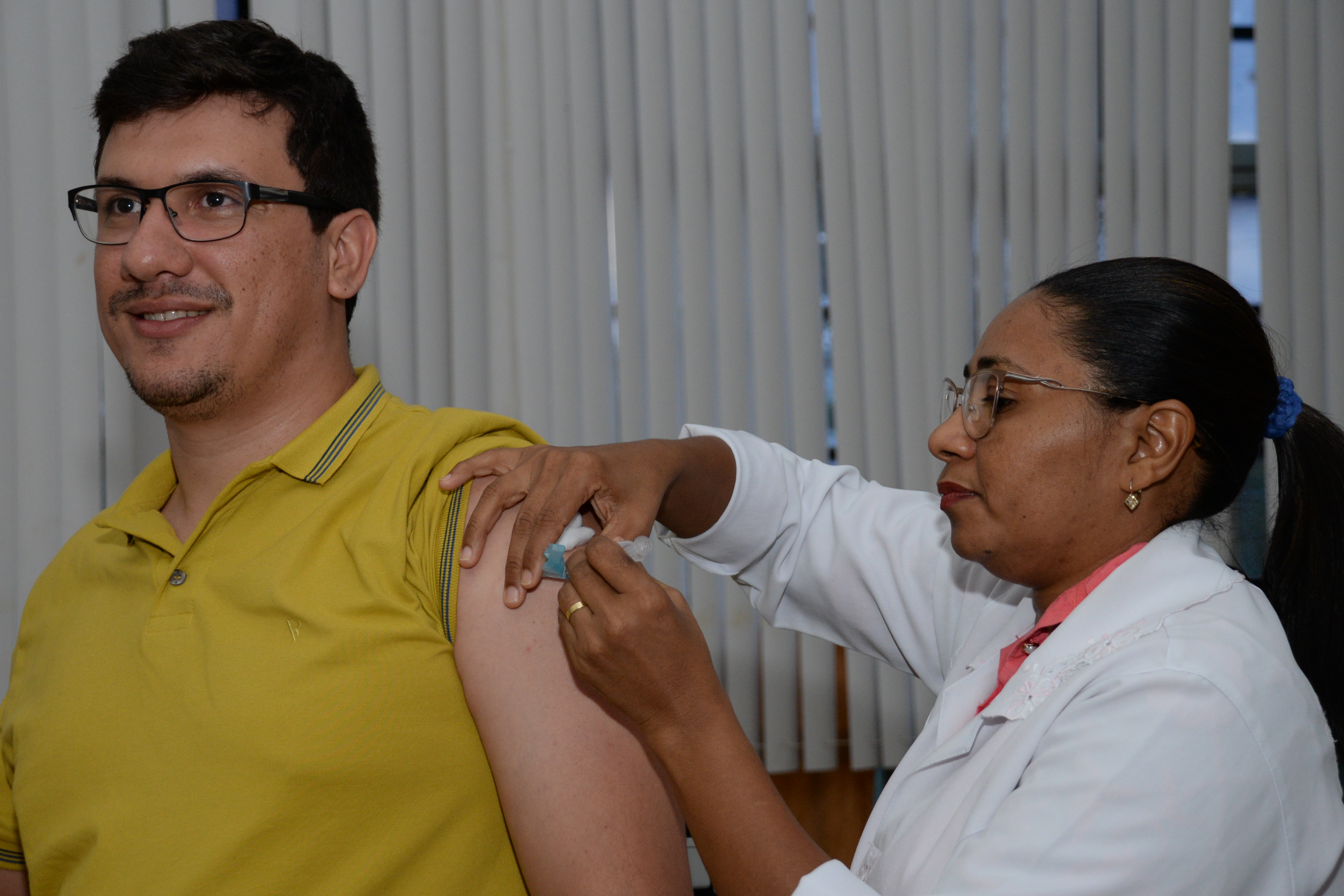 Imunização contra a influenza vai continuar enquanto durarem os estoques da vacina