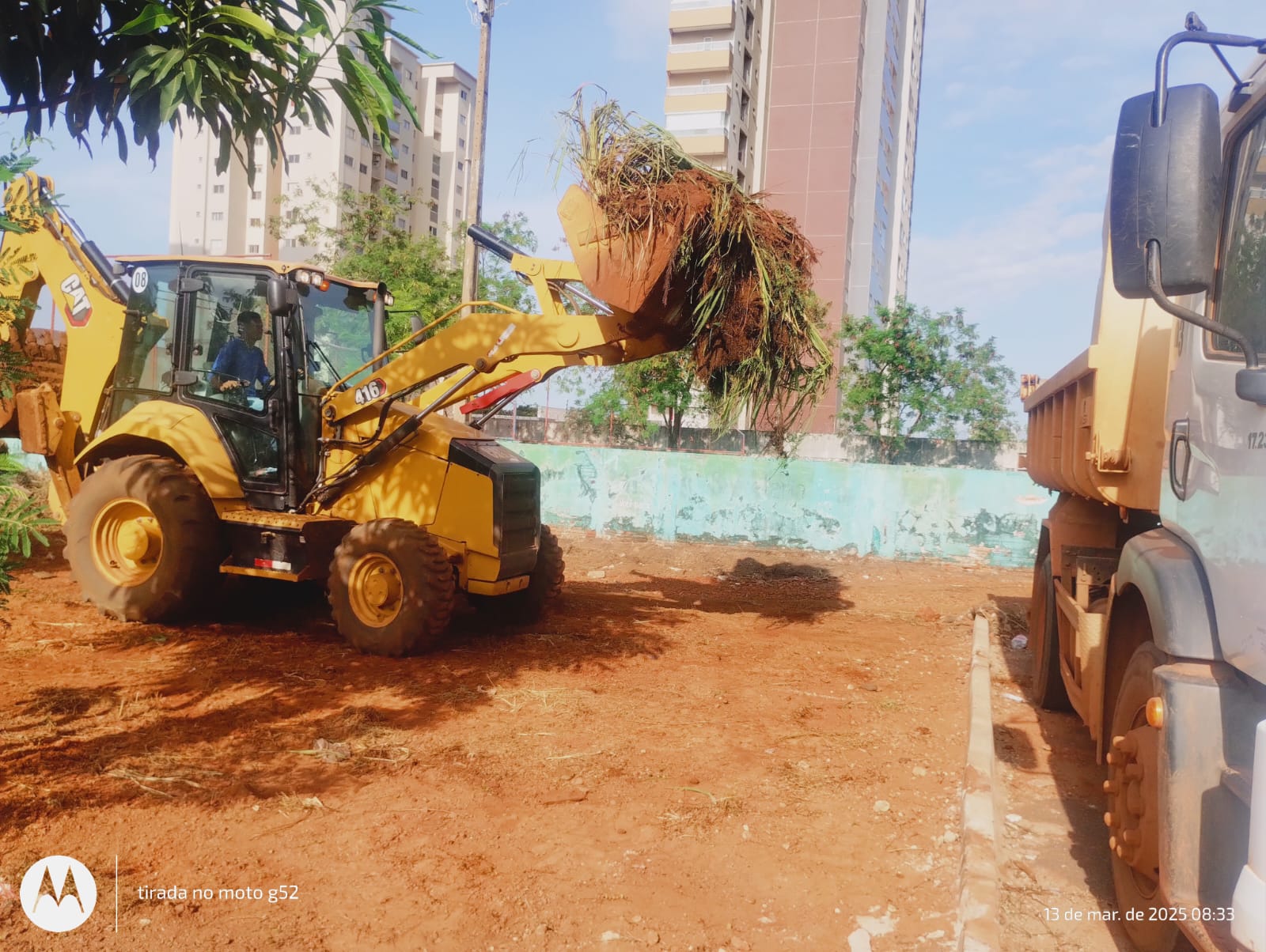 Retirada de entulho na Arse 72 (706 Sul)