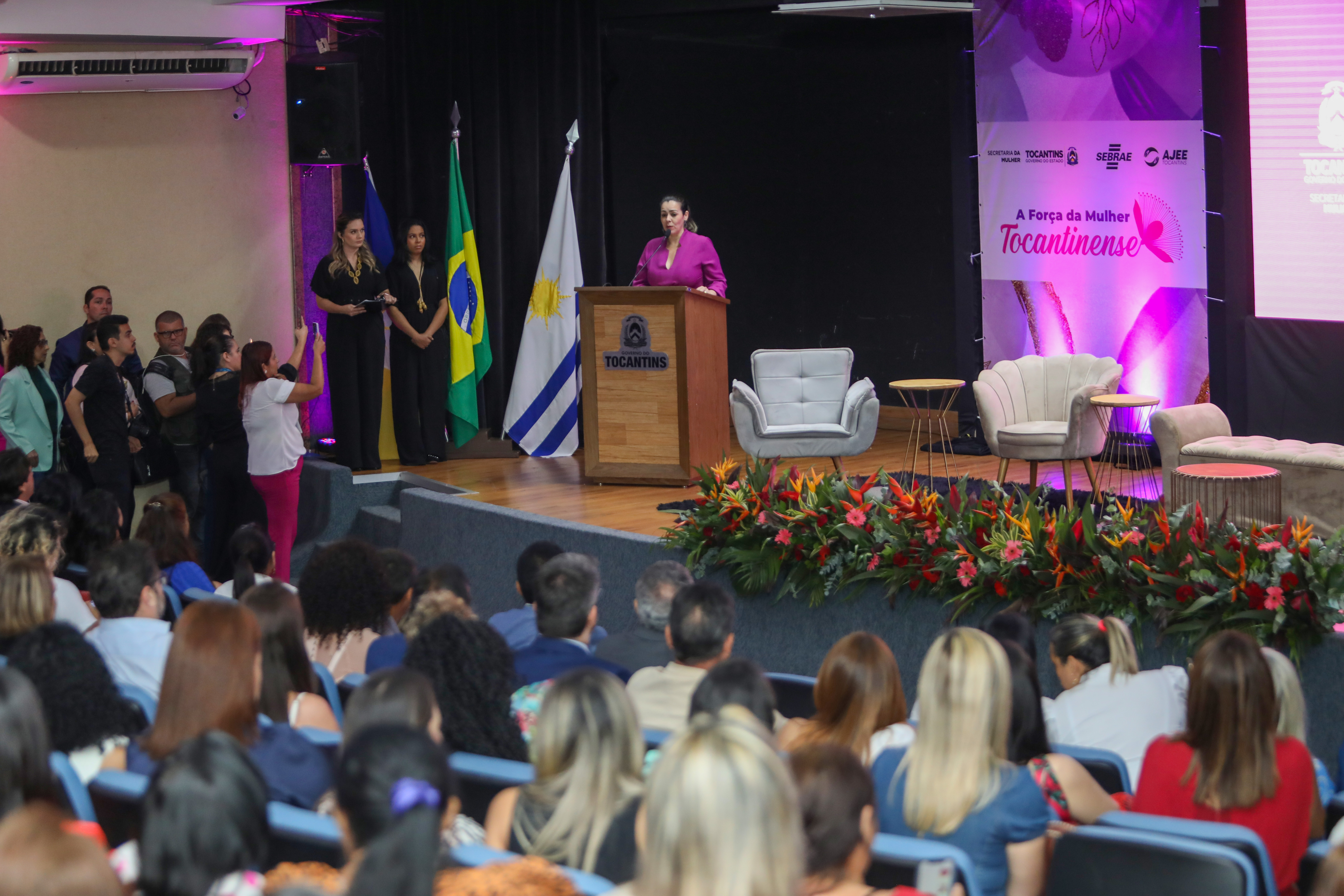 Prefeita Cinthia Ribeiro destaca a importância do protagonismo feminino