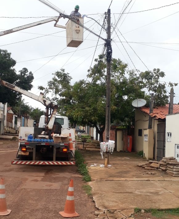 Na Capital, setor Santa Bárbara é contemplado com iluminação pública de LED