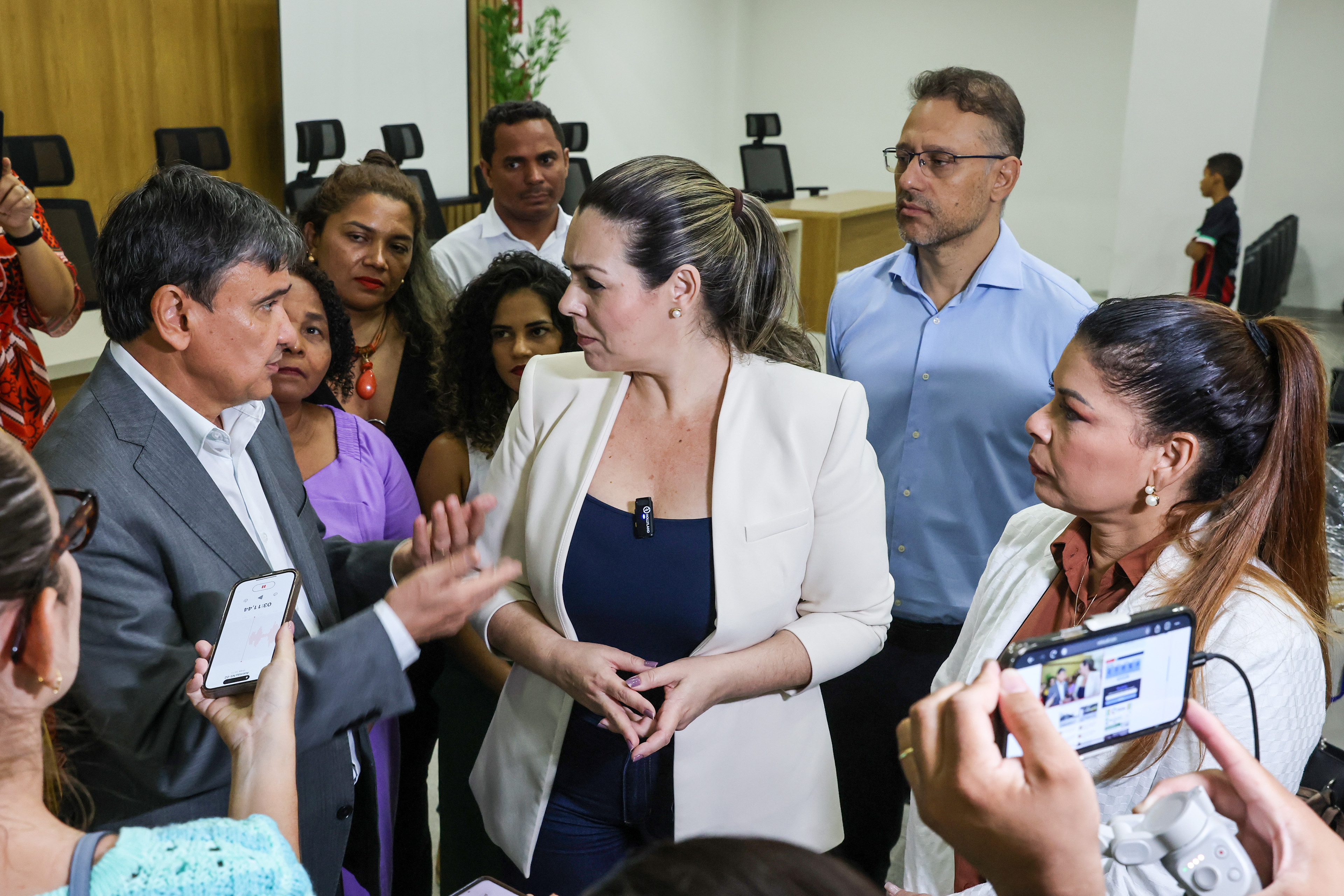 Ministro visita NAI e conhece estrutura disponível para atendimentos na área da Educação