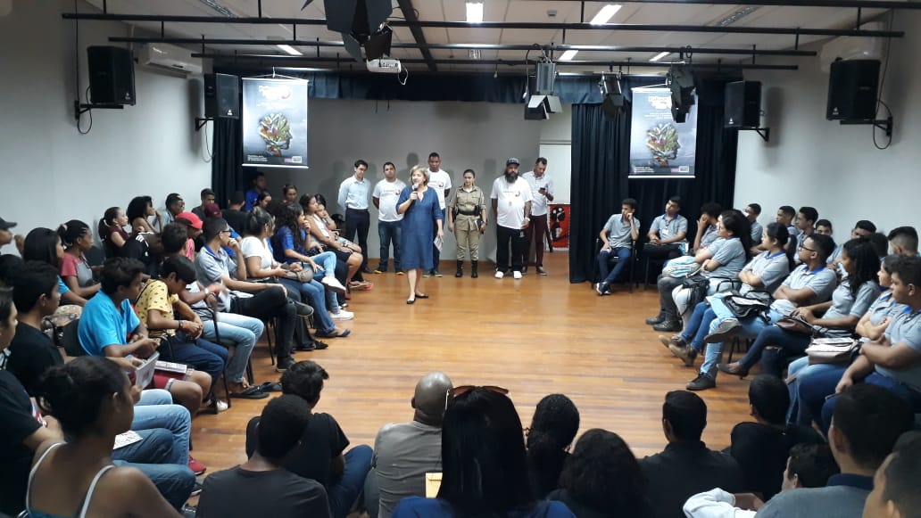 Prevenção e combate às drogas é discutido com centenas de jovens no Cras Morada do Sol/Praça CEU