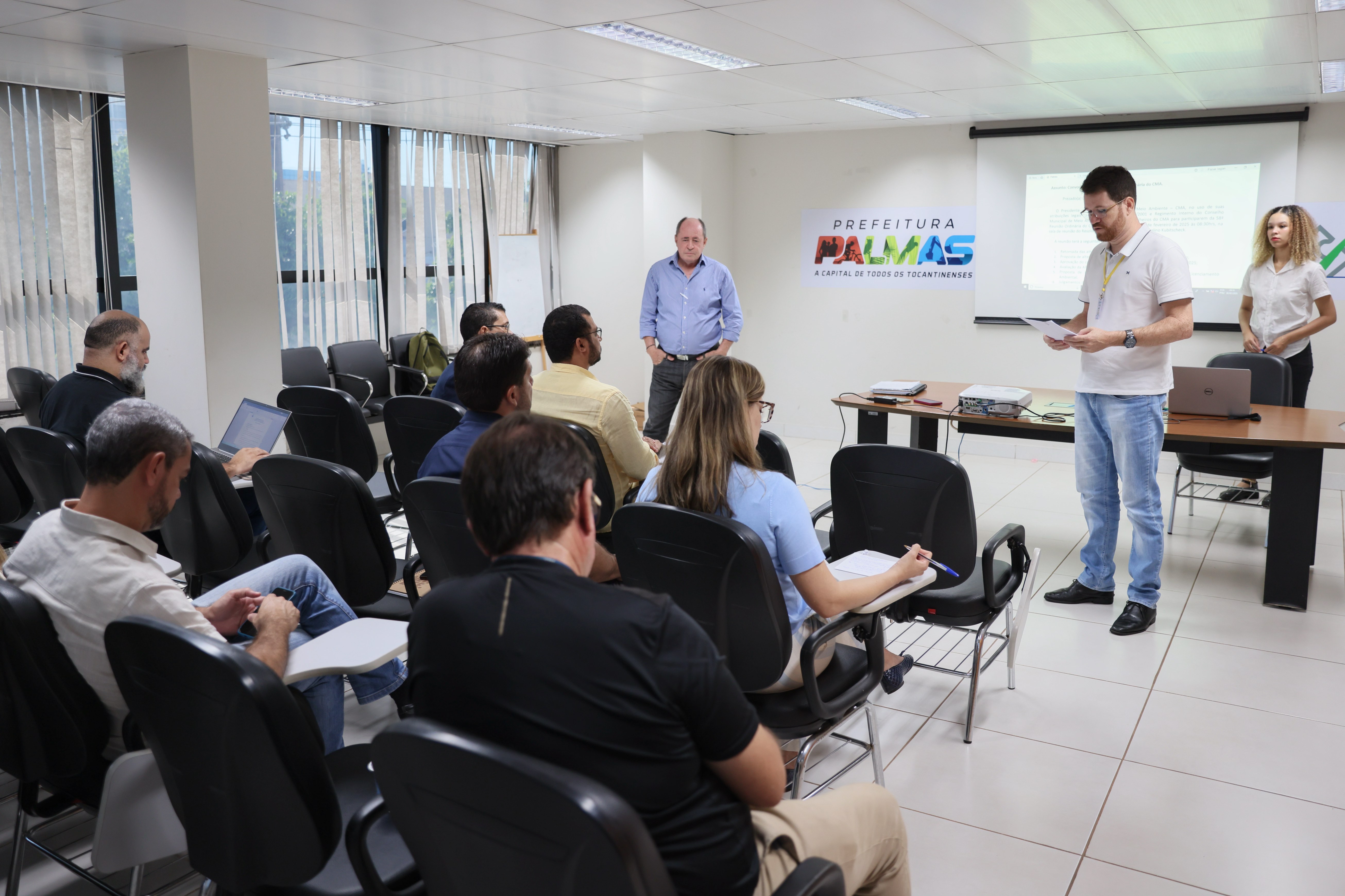 58º Reunião Ordinária do Conselho Municipal de Meio Ambiente (CMA);
Participaram da reunião os representantes da, Secretaria Municipal de Educação (Semed), Secretaria Municipal de Infraestrutura e Obras Públicas (Seiop),  Fundação Meio Ambiente (FMA), Secretaria do Meio Ambiente e Recursos Hídricos (Semarh), Associação dos Bombeiros Militares do Tocantins (ABMTO), Guarda Metropolitana Ambiental (GMP), Instituto de Terras do Tocantins (Itertins), Instituto Natura Vida (INA) , BRK Ambiental.;
Local: Resolve Palmas, Av. JK - Palmas - TO
Foto: Júnior Suzuki