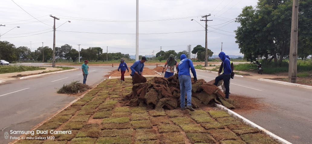 Praia da Graciosa recebe reforço de limpeza e paisagismo