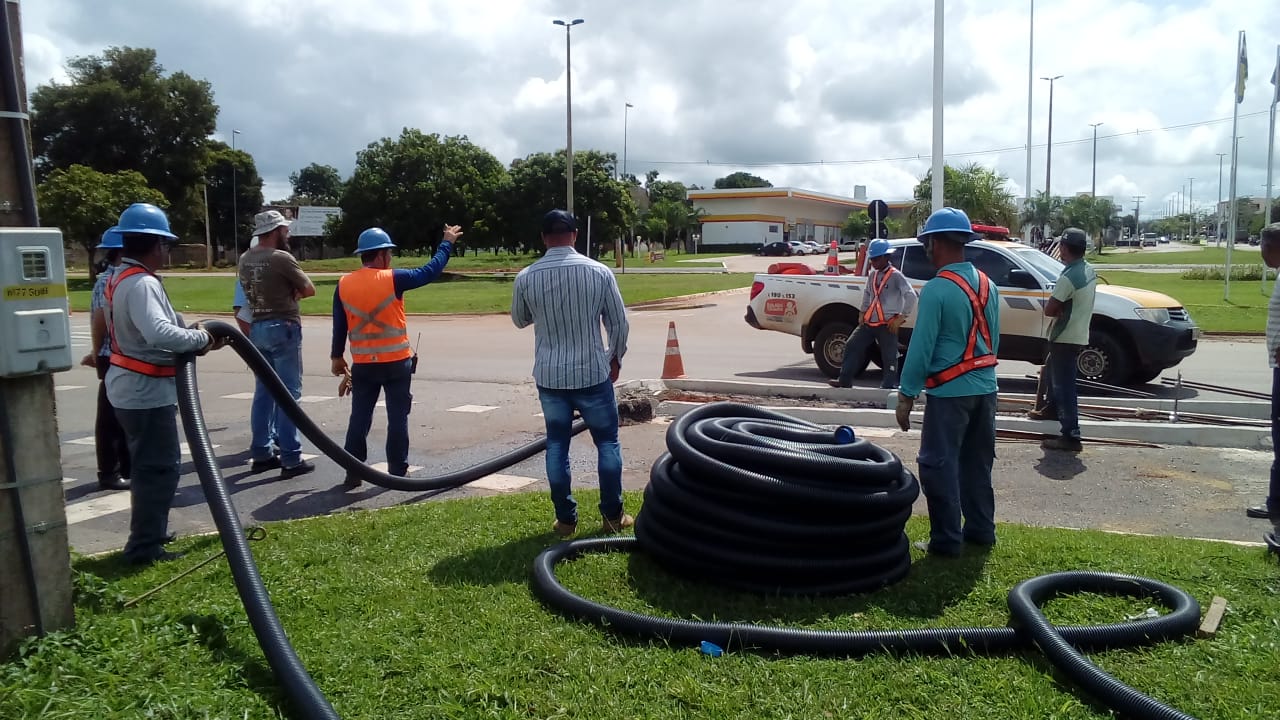 Empresa contratada pela Prefeitura de Palmas inicia a instalação dos semáforos nas vias municipais