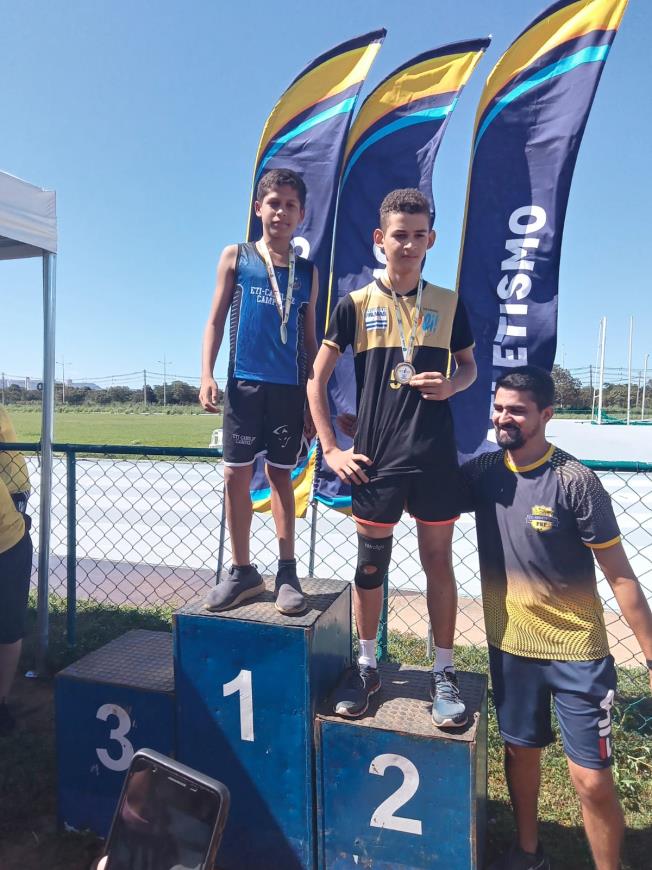 Estudantes de escolas municipais classificam para etapa estadual dos Jets 2022