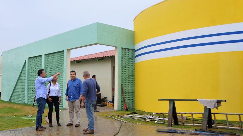 Secretário da Educação visita obras nas unidades educacionais