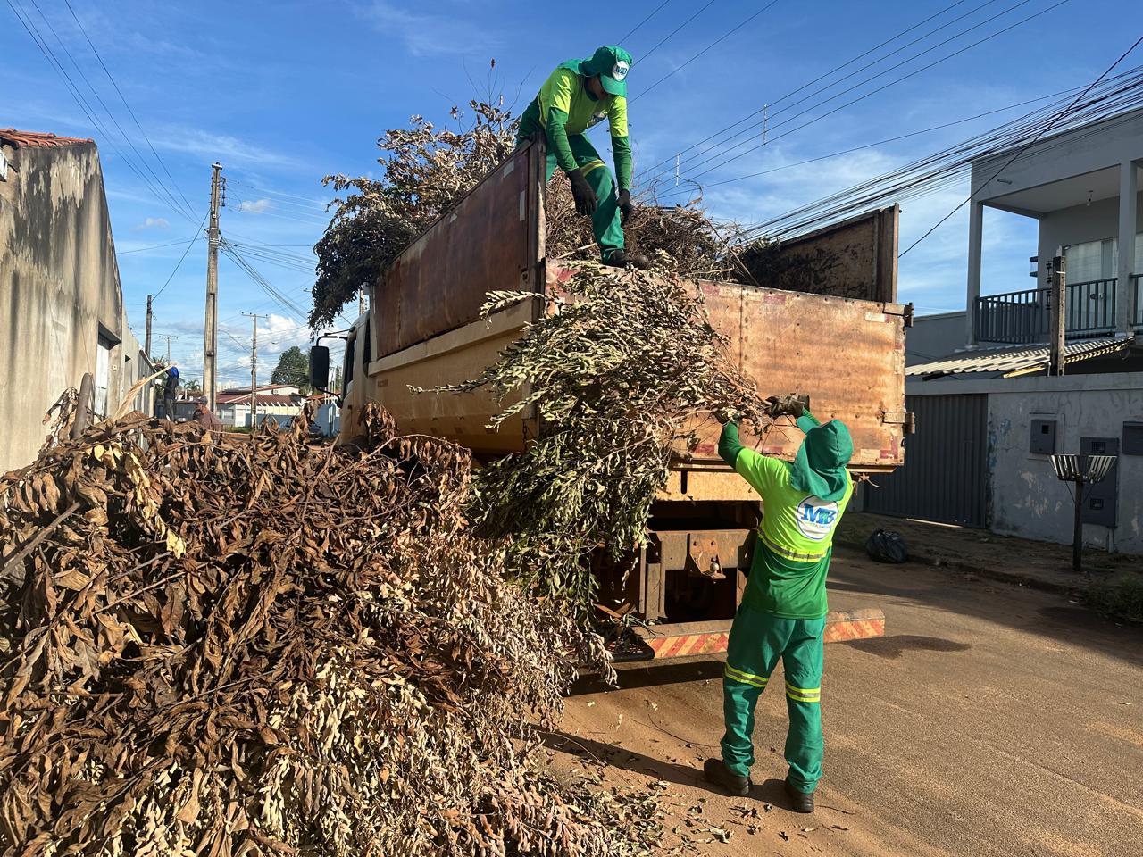Frota de caminhões coletores de galhadas é ampliada para atender número de demandas em Palmas