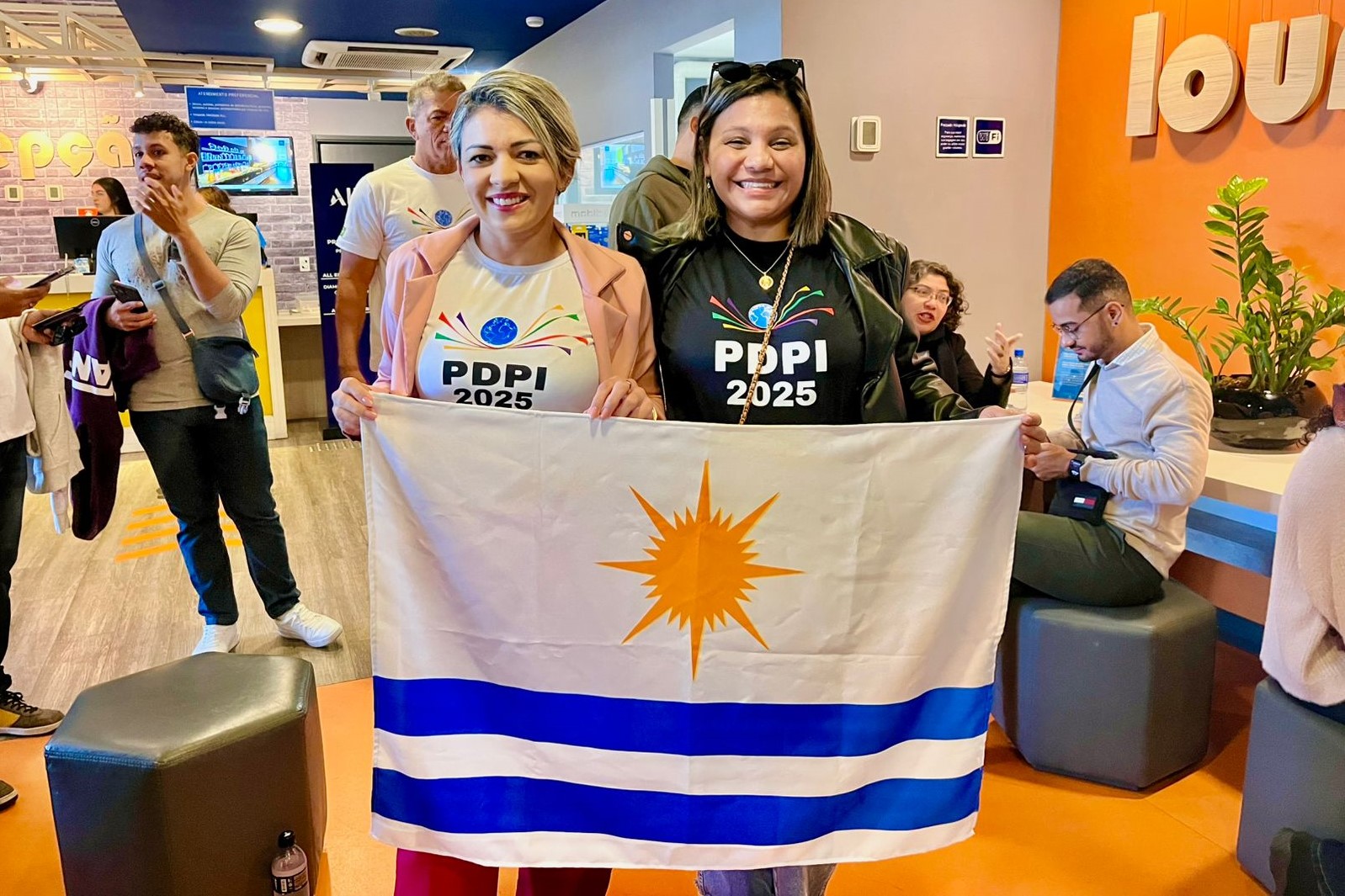 Neuzilene e Suiane, antes do embarque para os USA