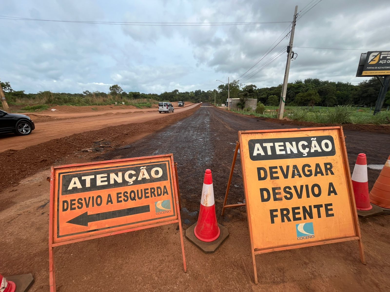 Moradores devem redobrar a atenção à sinalização e às orientações das equipes que atuam no local da obra