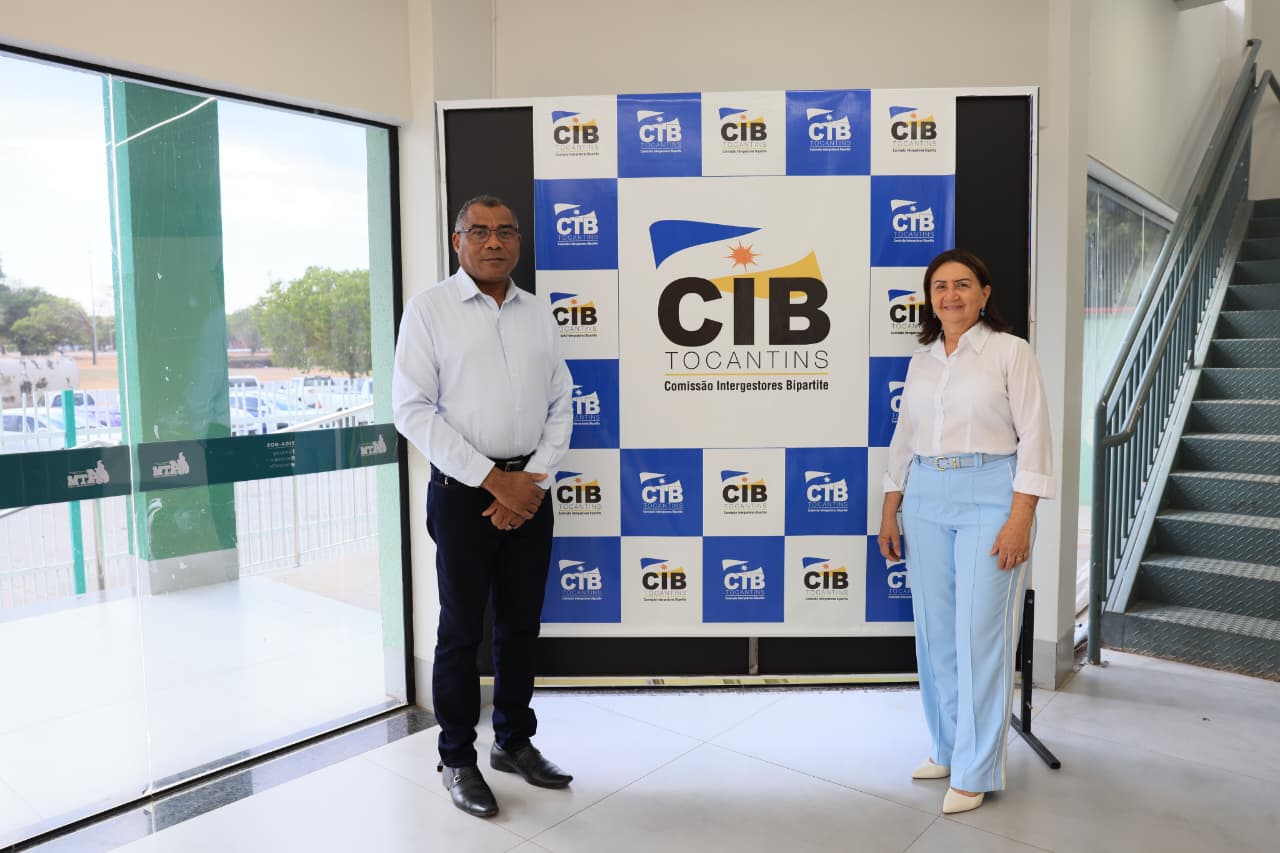 Secretário-executivo da Semas, Amilson Rodrigues, e a superintendente de Proteção Básica, Maria Cecília Marques, participaram da reunião ordinária da CIB