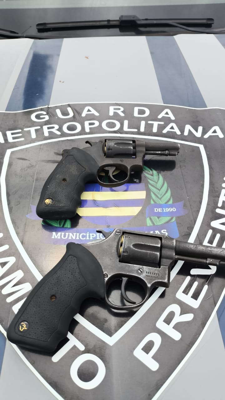 Guarda Metropolitana apreende duas armas de fogo durante abordagem no Jardim Aureny I
