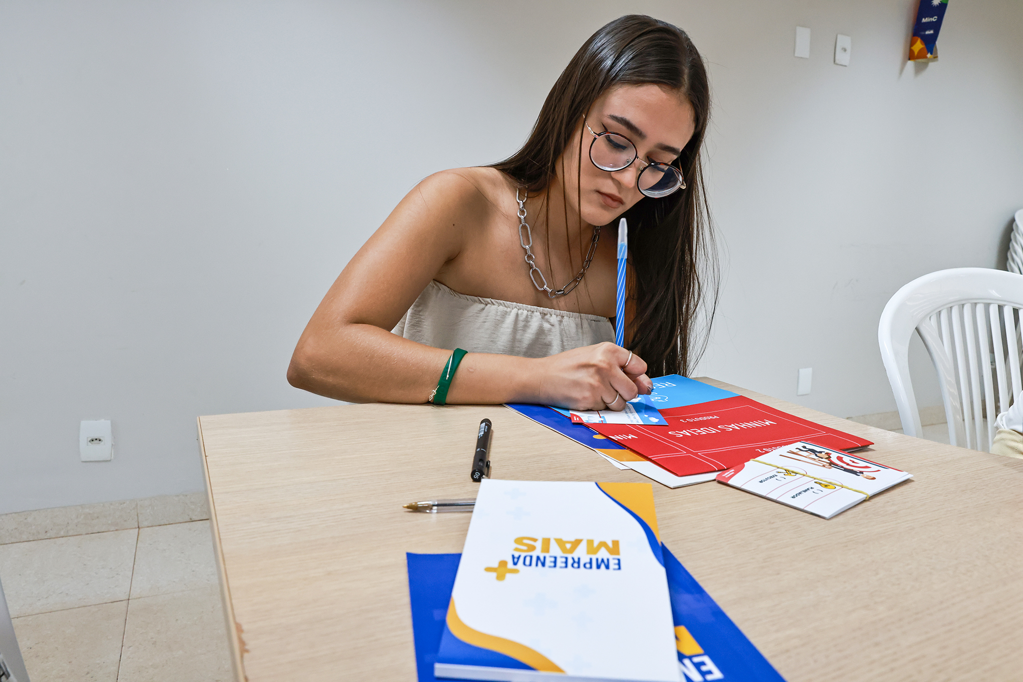 Projeto Empreenda Mais oferta cursos gratuitos de empreendedorismo para jovens na sede da FJP