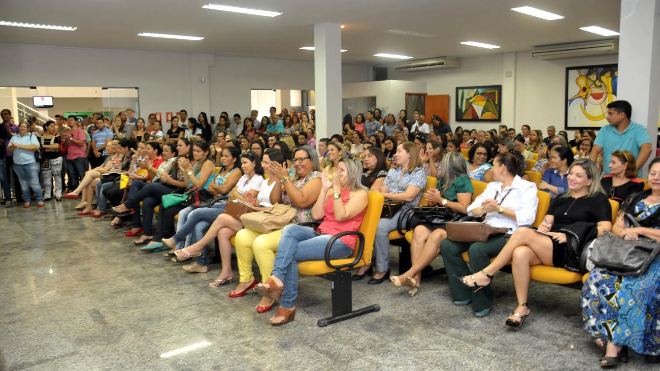 Melhorias e avanços da Educação municipal são debatidos em sessão especial na Câmara de vereadores