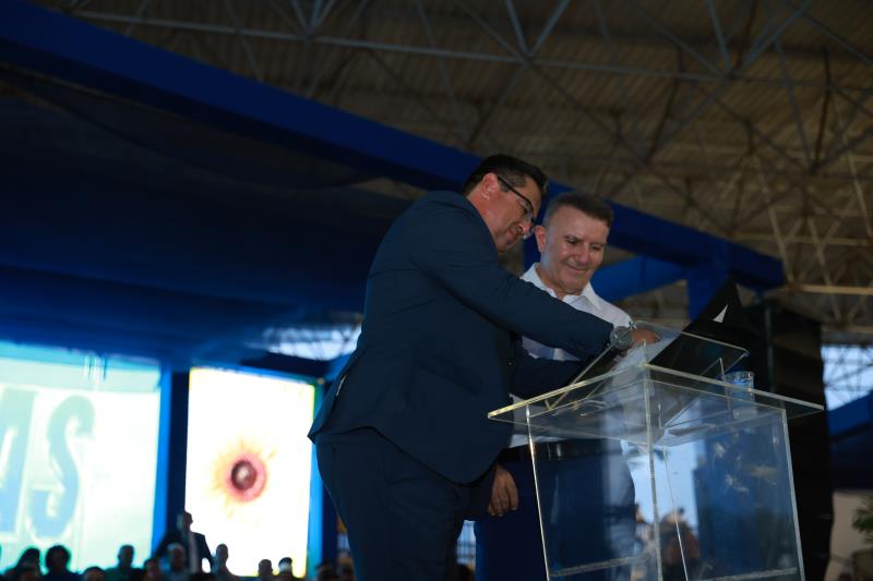 Secretário da Comunicação - Élcio de Souza Mendes