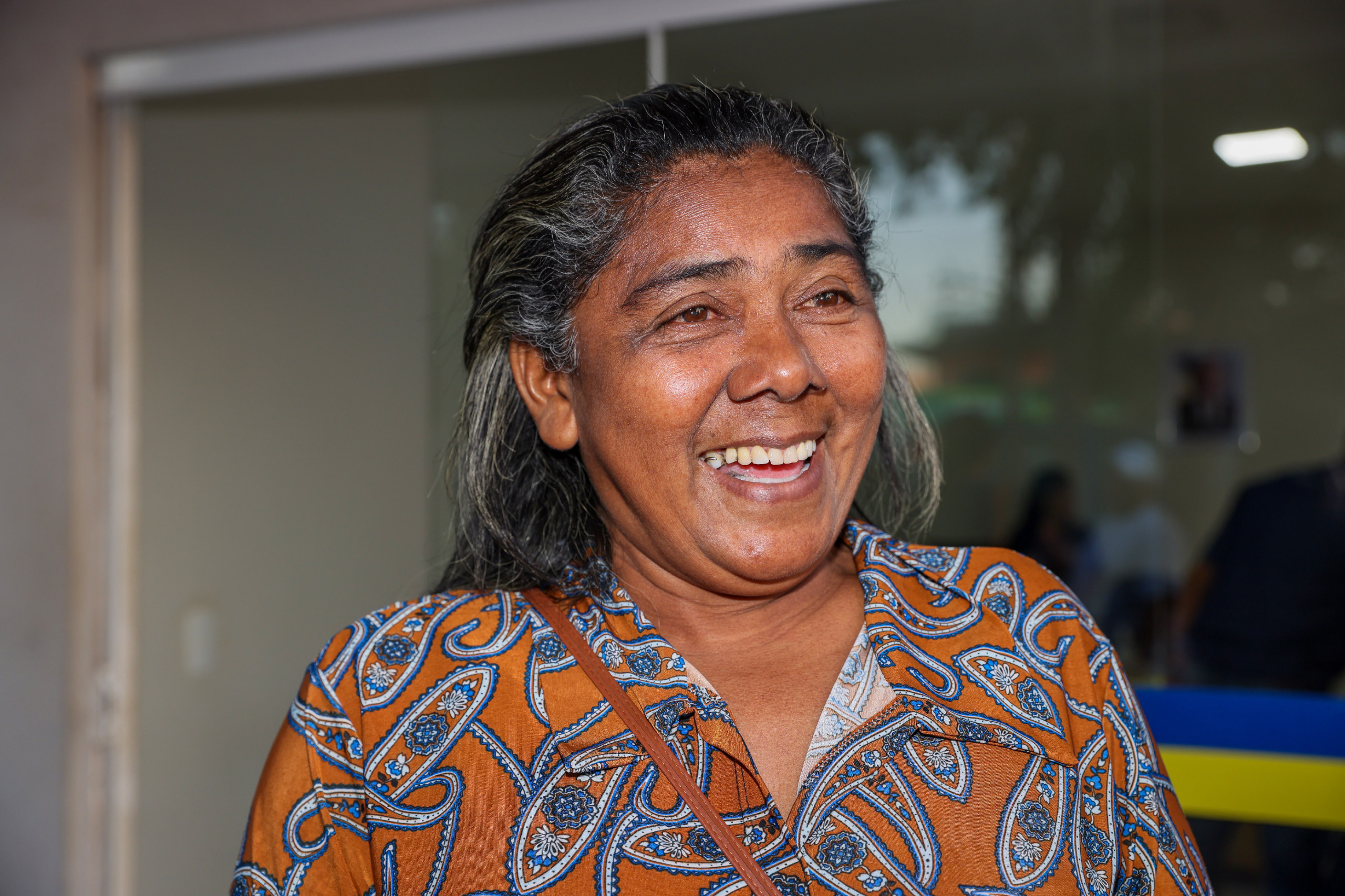 Dona Eloísa de Souza é horticultora há 20 anos e atualmente vive do que planta na horta