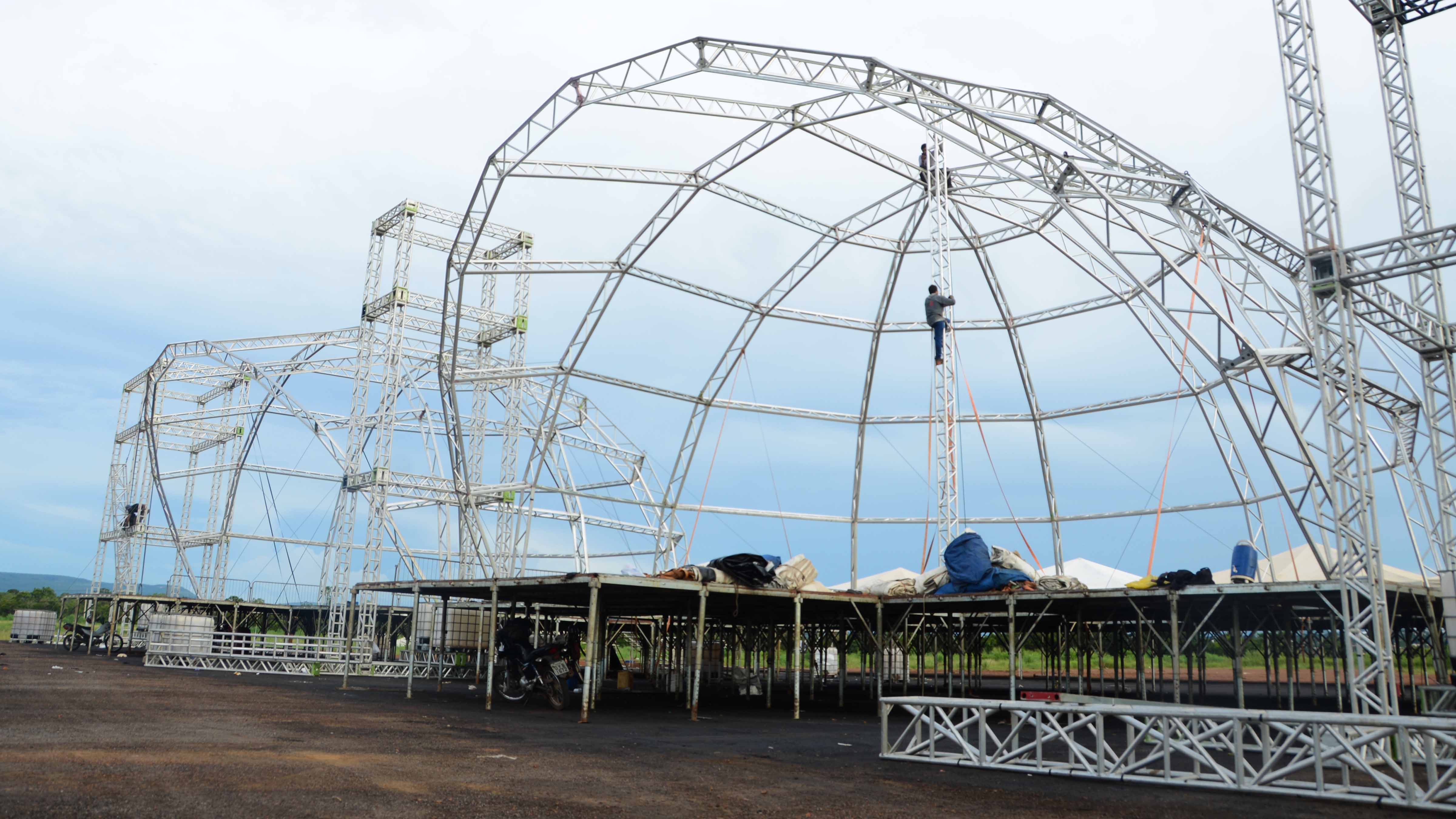 Estrutura do Capital da Fé 2020 começa a ser montada na Vila Olímpica