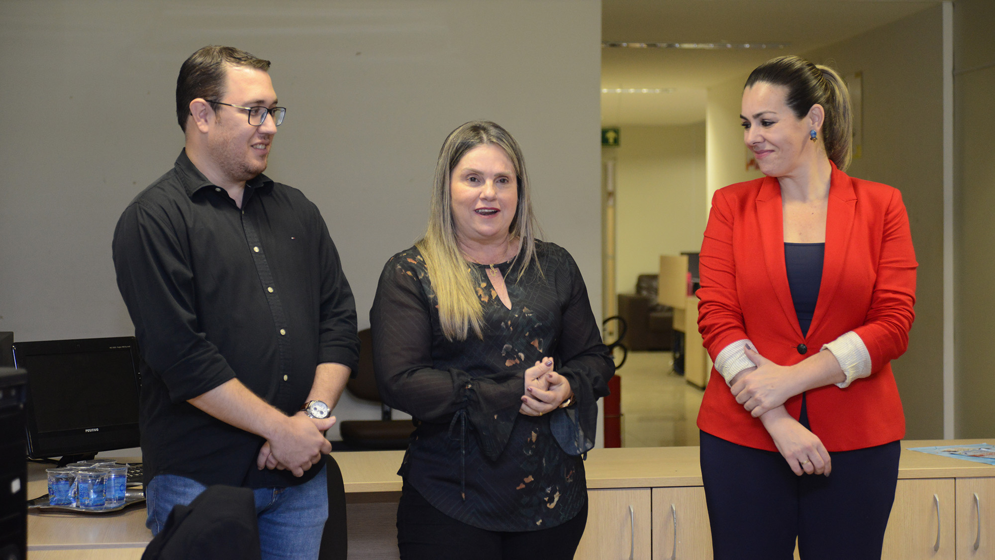 Prefeita Cinthia Ribeiro apresenta nova gestora da Educação do município