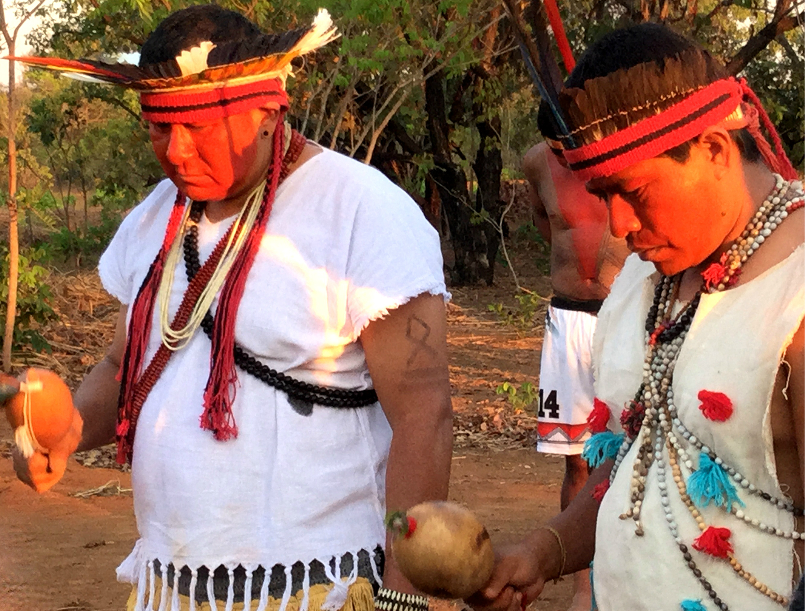 Indígenas fazem ritual de bênção na Vila dos Jogos