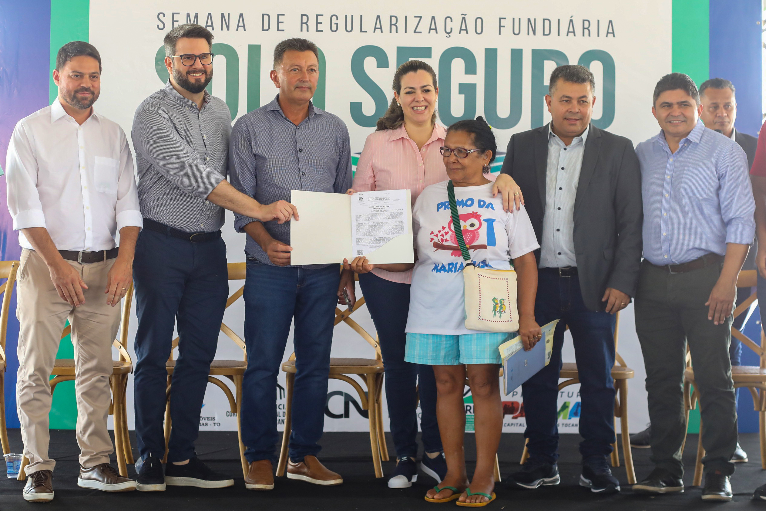 Prefeita Cinthia entrega títulos de propriedades e anuncia obras e melhorias para Buritirana