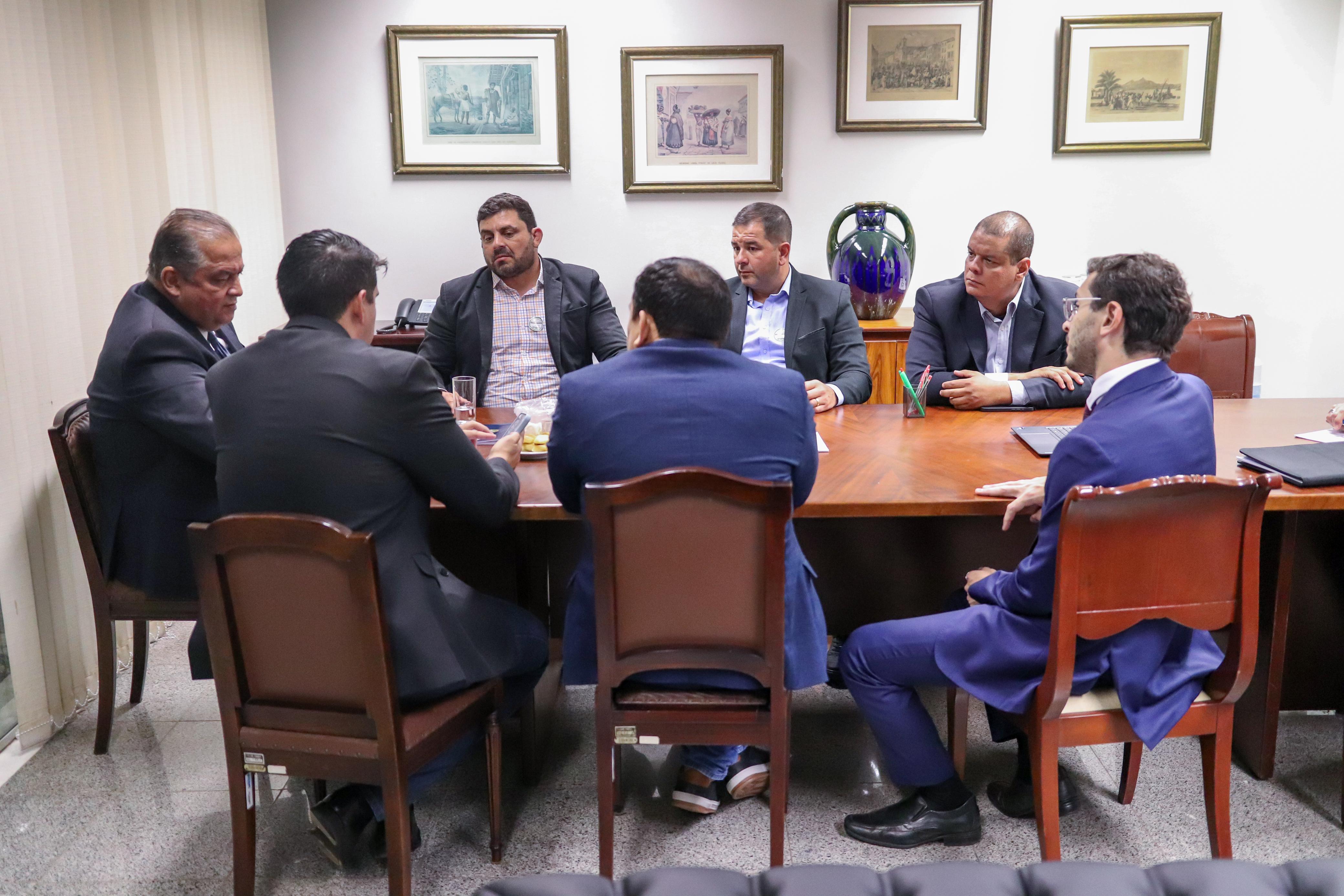 Reunião com gestores ocorreu na tarde de terça-feira, 26