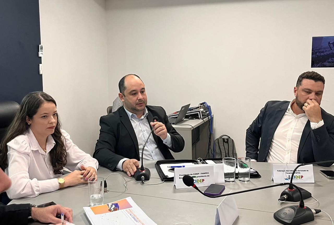 Presidente do Cidep, Bruno Vieira  abriu os trabalhos deliberando sobre as pautas. 