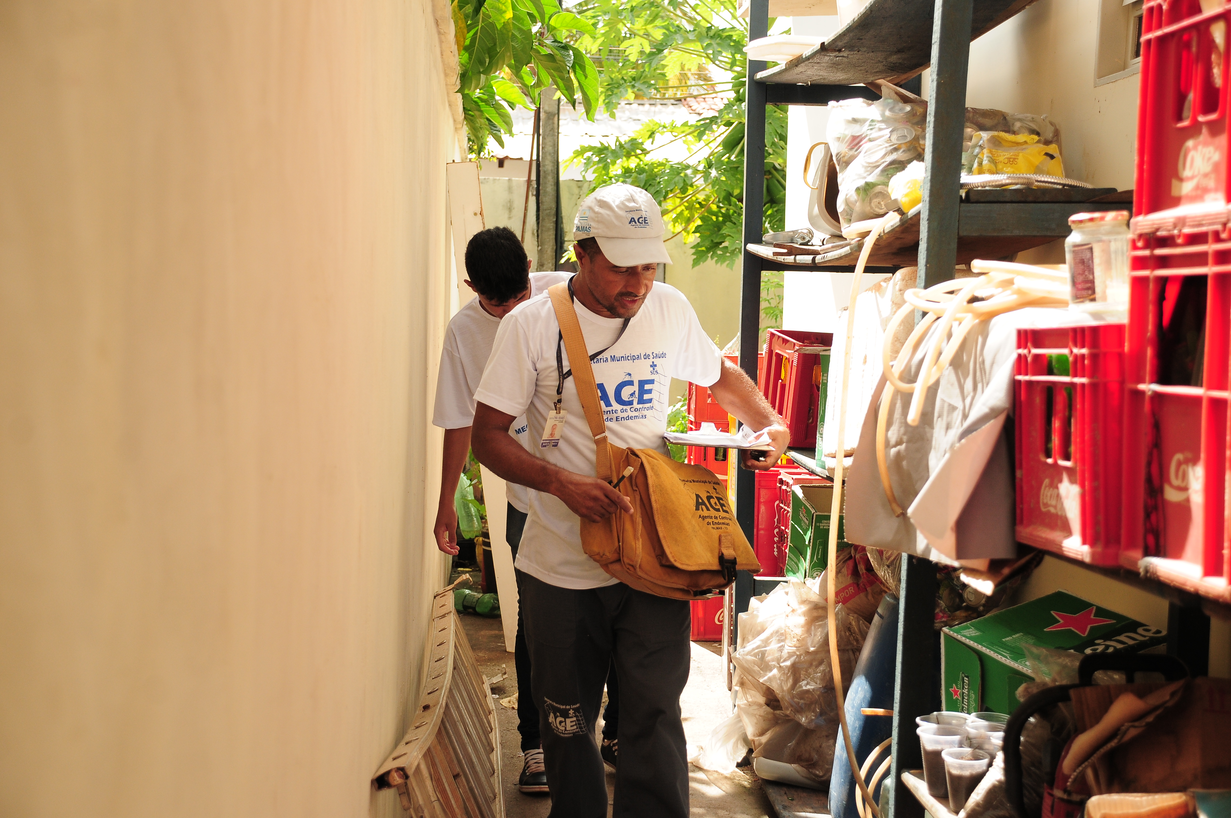 Combate ao Aedes aegypti deve ser feito por todos diariamente, alerta Semus